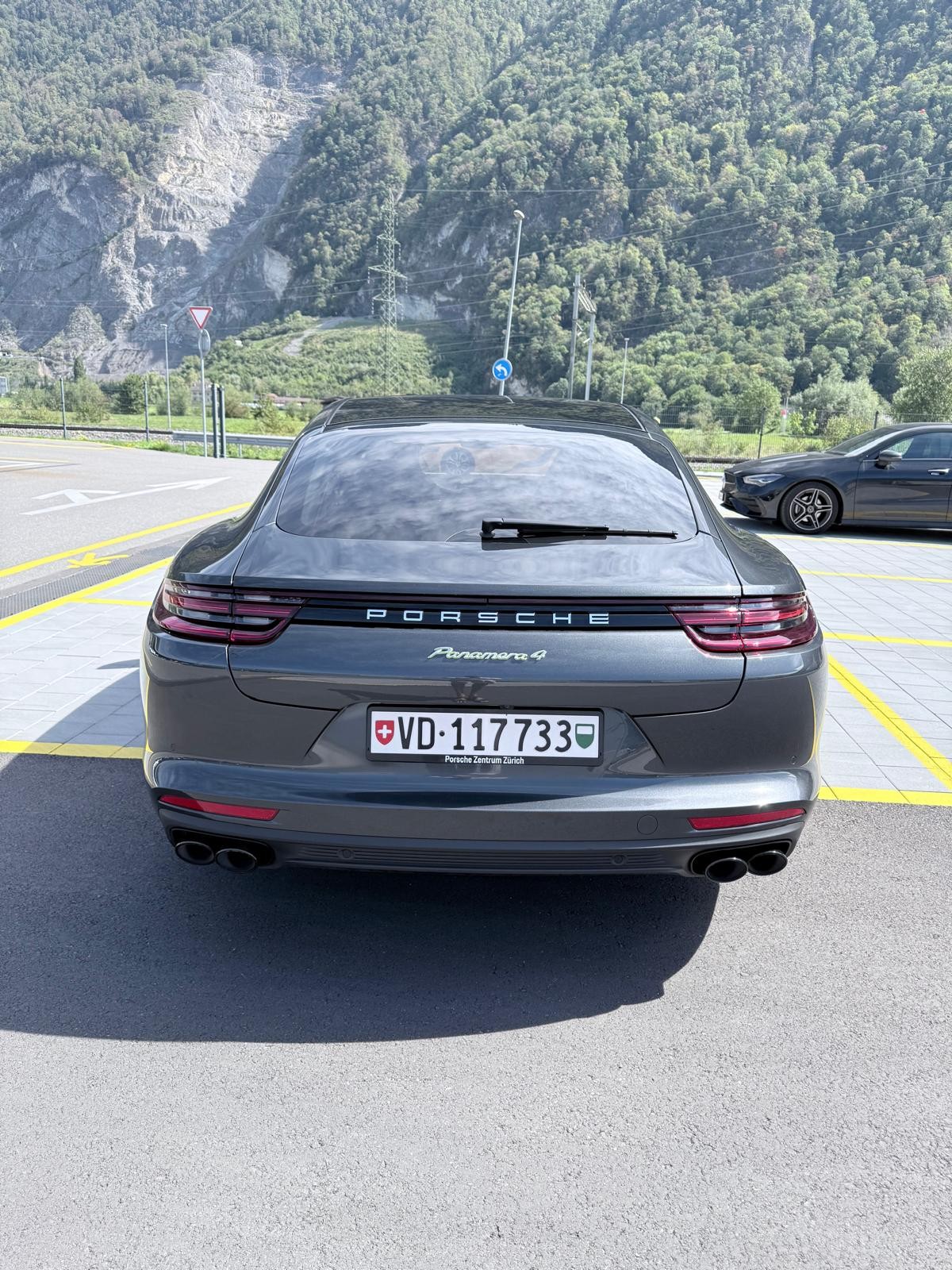 PORSCHE 2.9 V6 4 E-Hybrid-image-2
