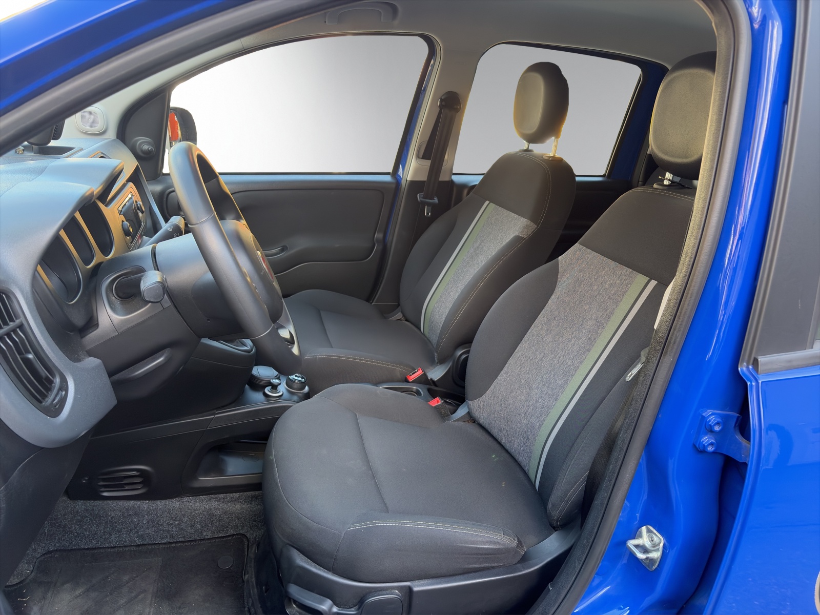 FIAT Panda 0.9 Twinair Turbo Waze 4x4-image-4
