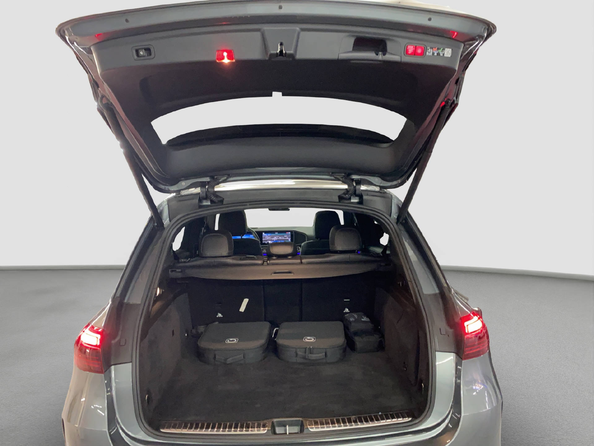 MERCEDES-BENZ GLE 400 e EQ Star AMG Line 4MATIC-image-13