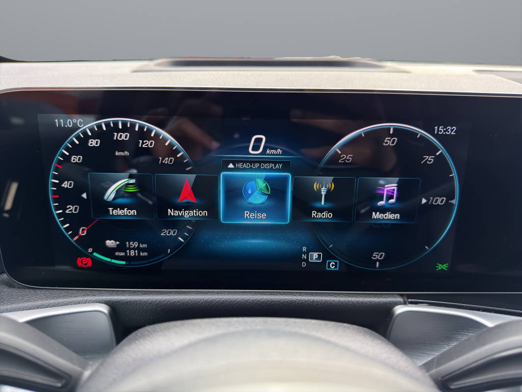 MERCEDES-BENZ EQB 350 AMG Line 4matic-image-10