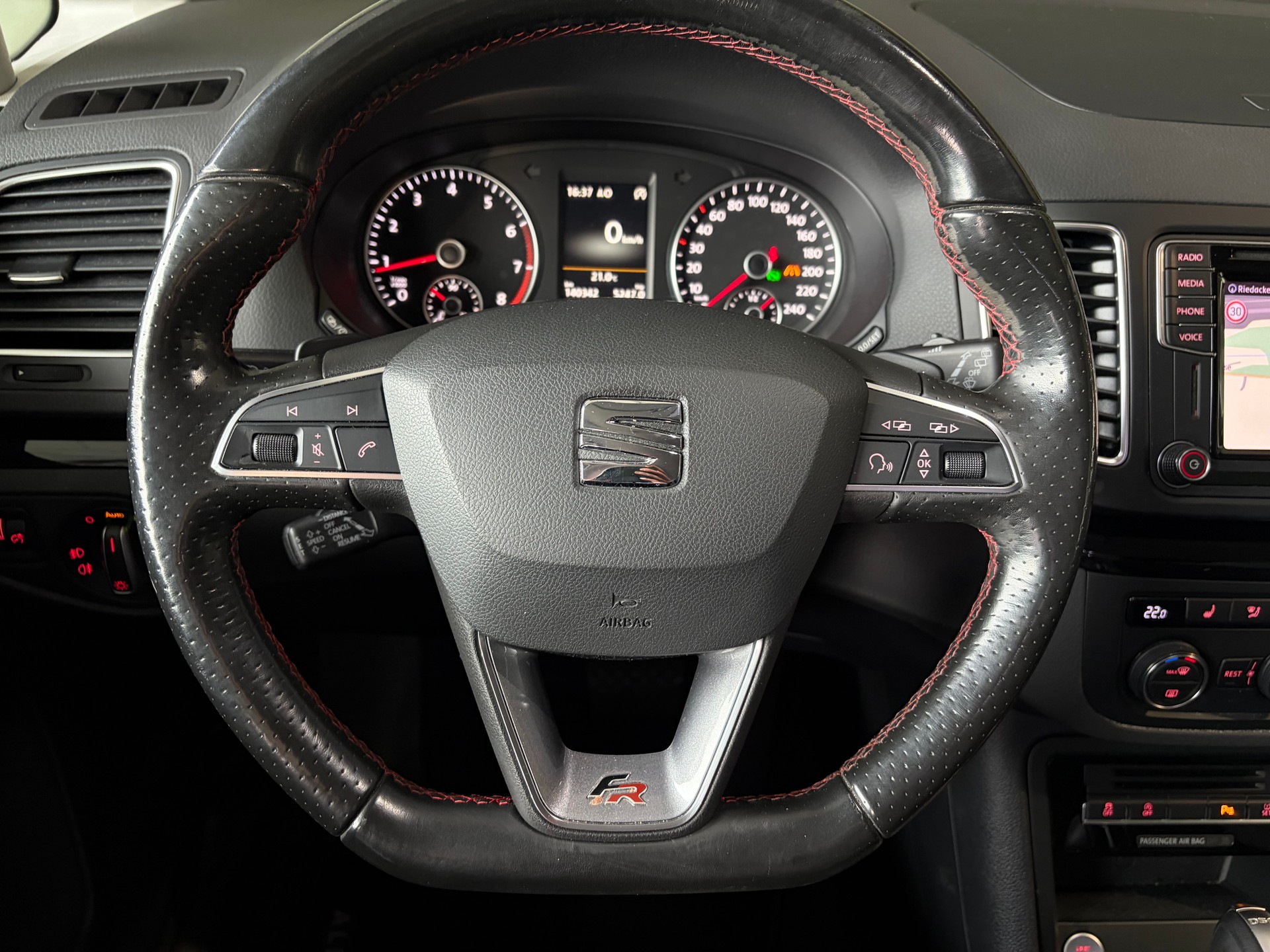 SEAT Alhambra 1.4 TSI SWISS FR *Ab MFK*Ab Service*-image-15