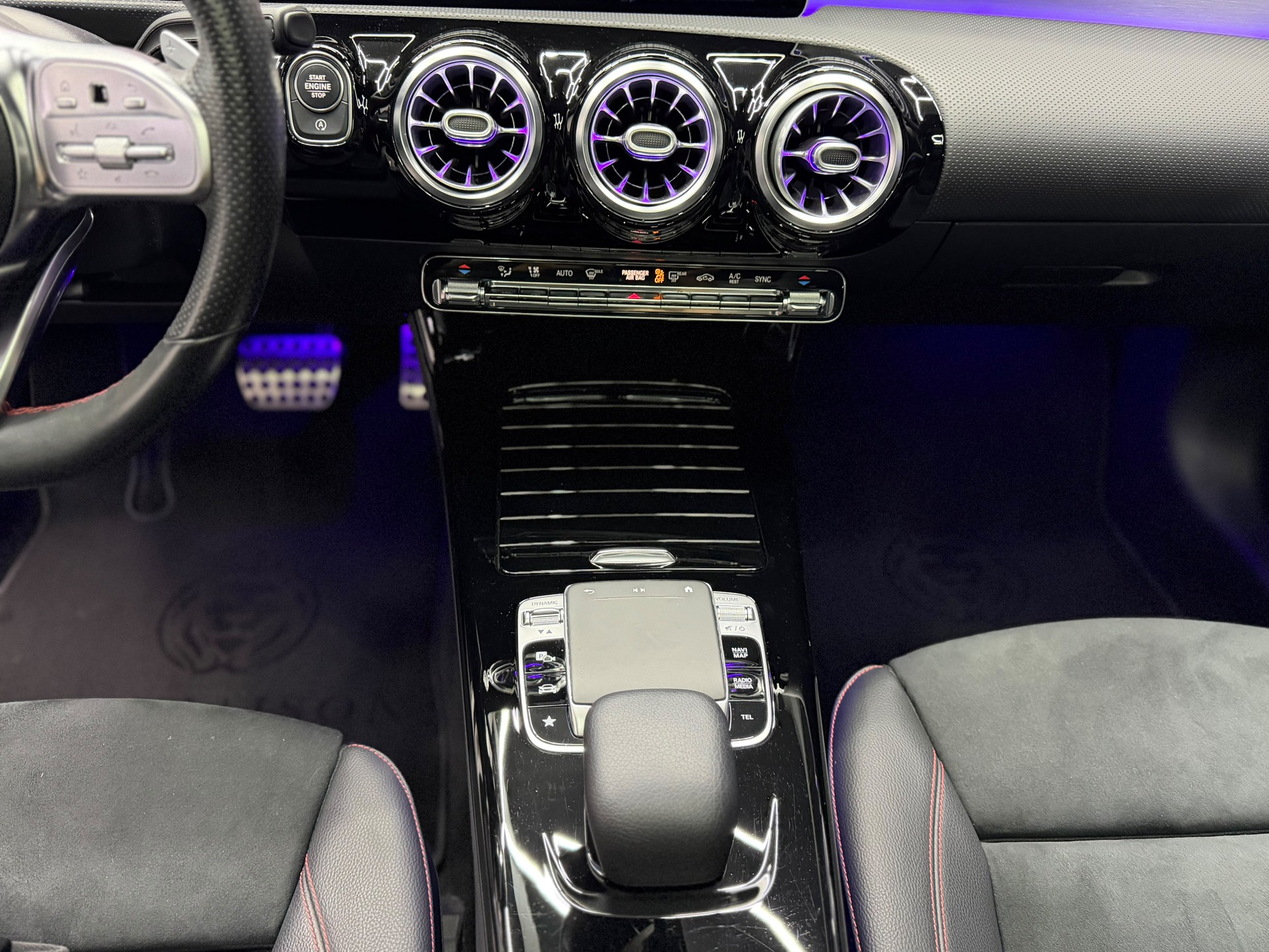MERCEDES-BENZ CLA 250 AMG Line 7G-DCT | CH-Auto | Panoramadach | Ambiente | Rückfahrkamera-image-20