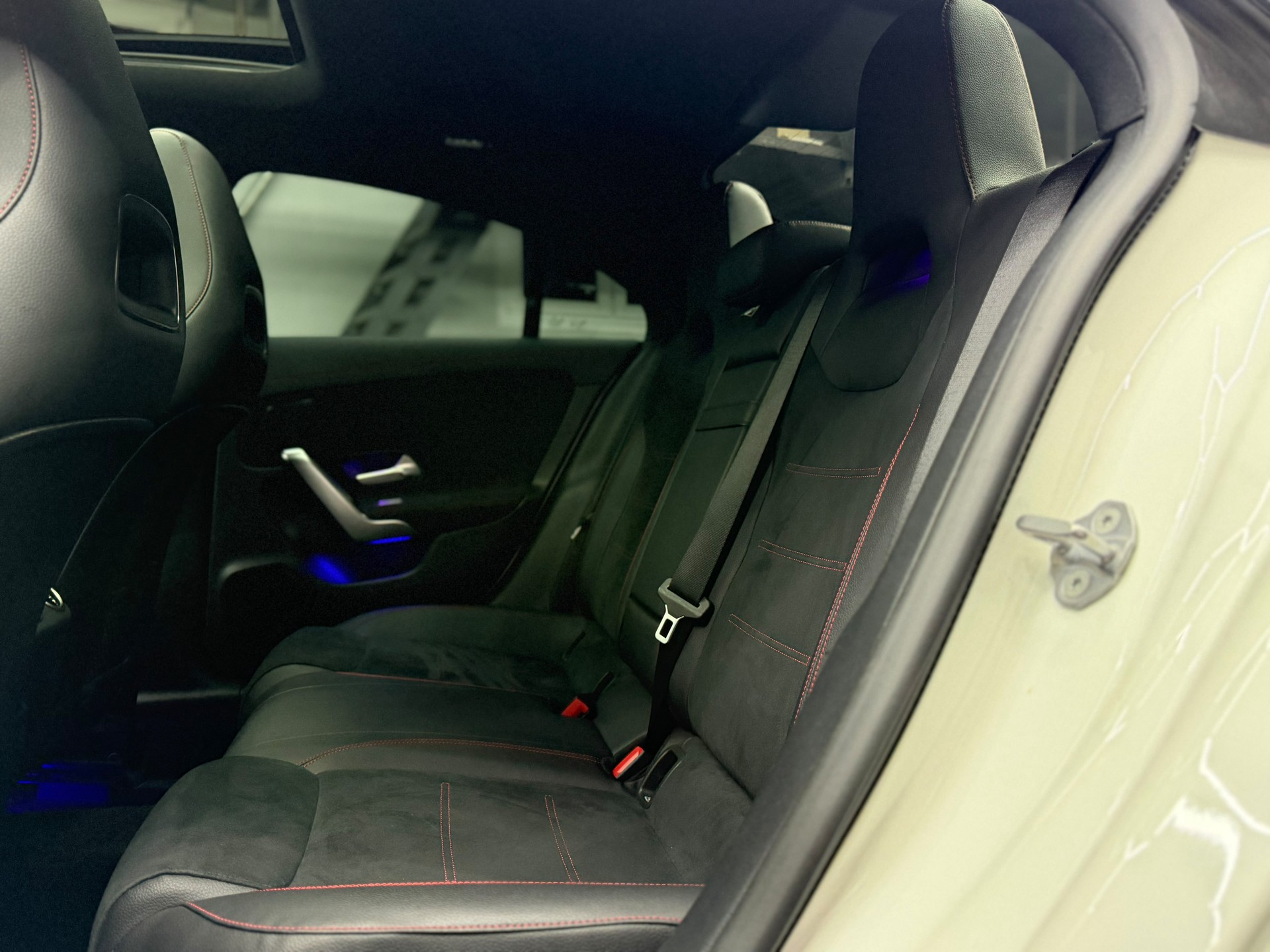 MERCEDES-BENZ CLA 250 AMG Line 7G-DCT | CH-Auto | Panoramadach | Ambiente | Rückfahrkamera-image-23