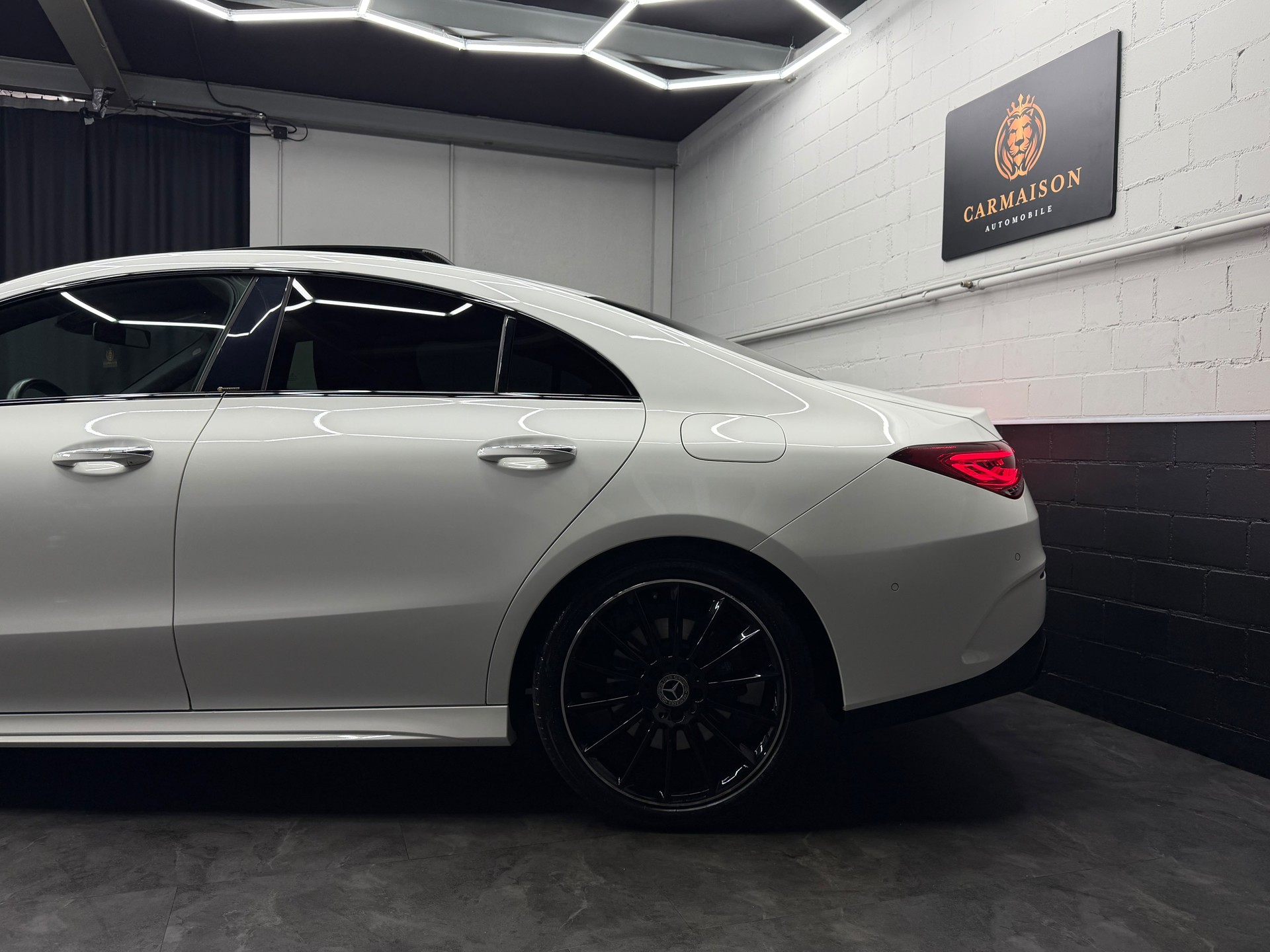 MERCEDES-BENZ CLA 250 AMG Line 7G-DCT | CH-Auto | Panoramadach | Ambiente | Rückfahrkamera-image-3