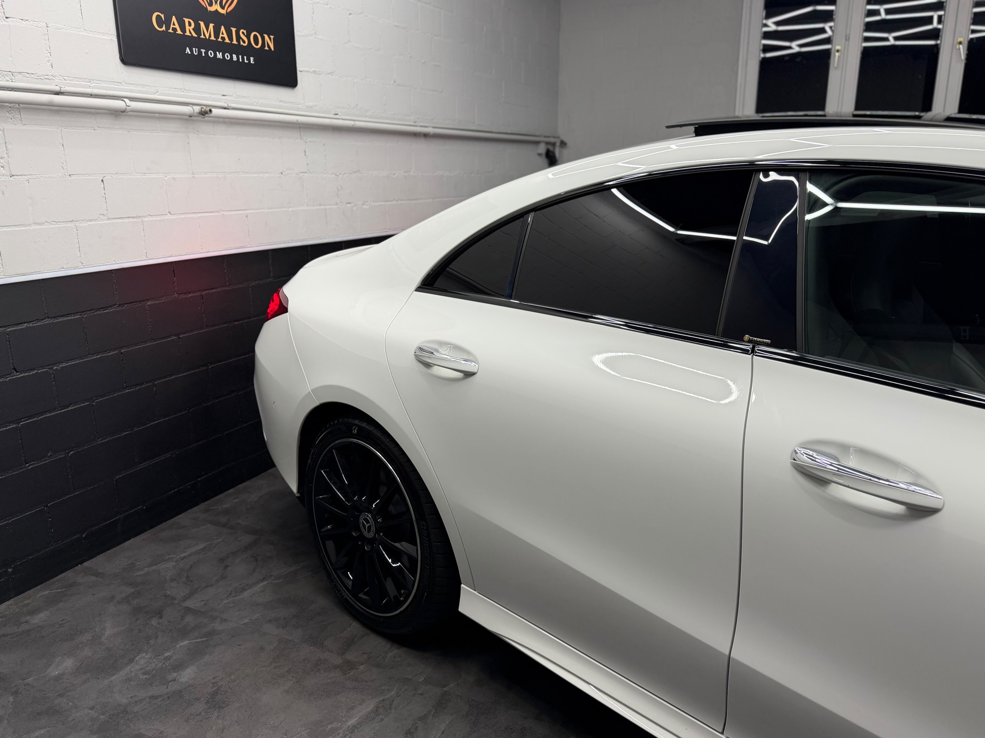 MERCEDES-BENZ CLA 250 AMG Line 7G-DCT | CH-Auto | Panoramadach | Ambiente | Rückfahrkamera-image-4