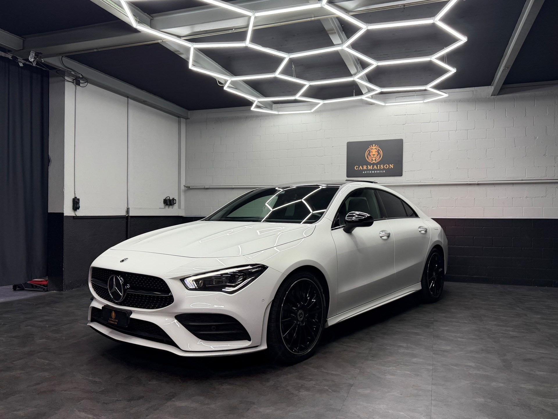 MERCEDES-BENZ CLA 250 AMG Line 7G-DCT | CH-Auto | Panoramadach | Ambiente | Rückfahrkamera-image-2