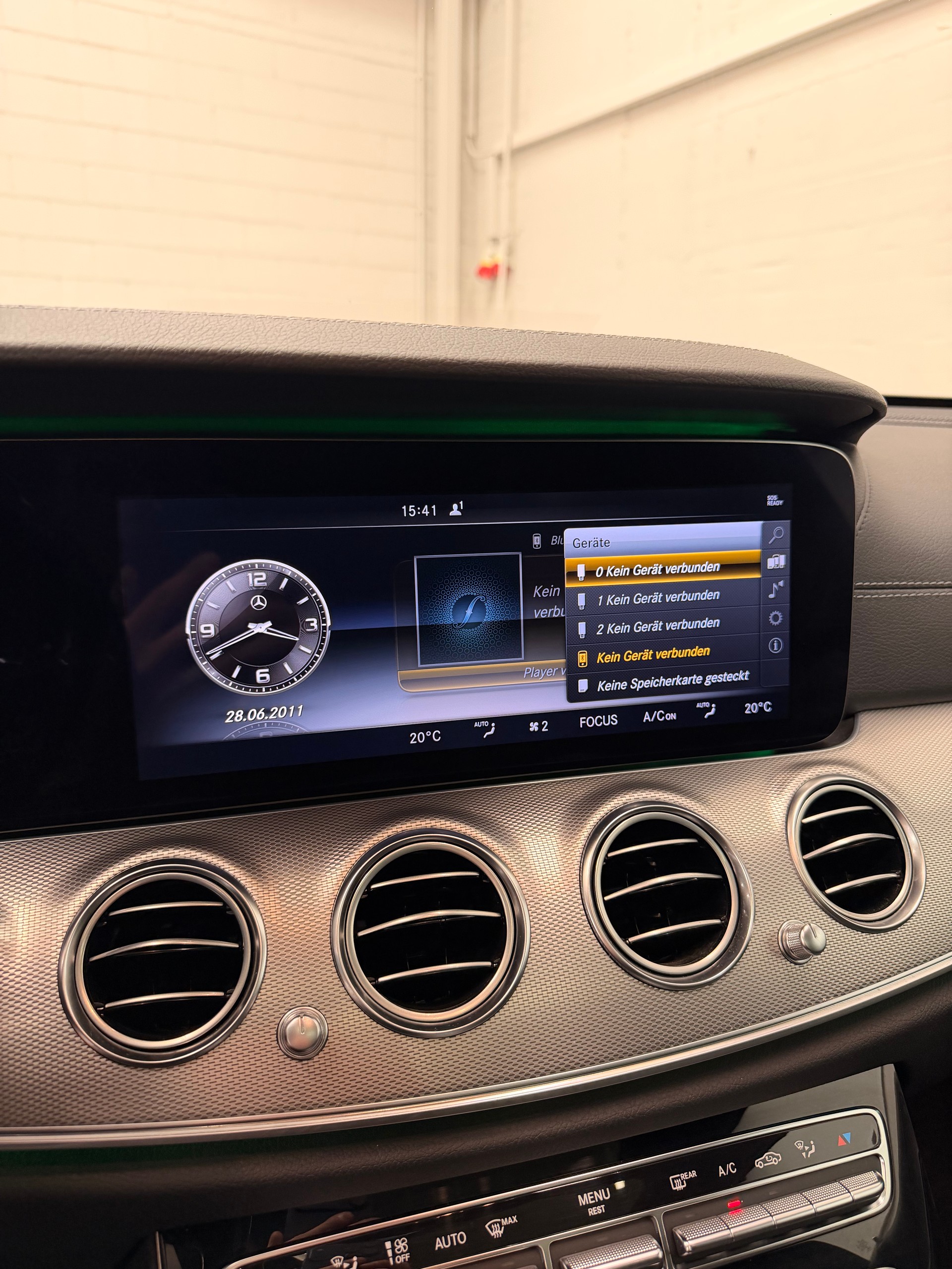 MERCEDES-BENZ E 43 AMG 4Matic 9G-Tronic Limited Matt Brown Performance Vollausstattung-image-20