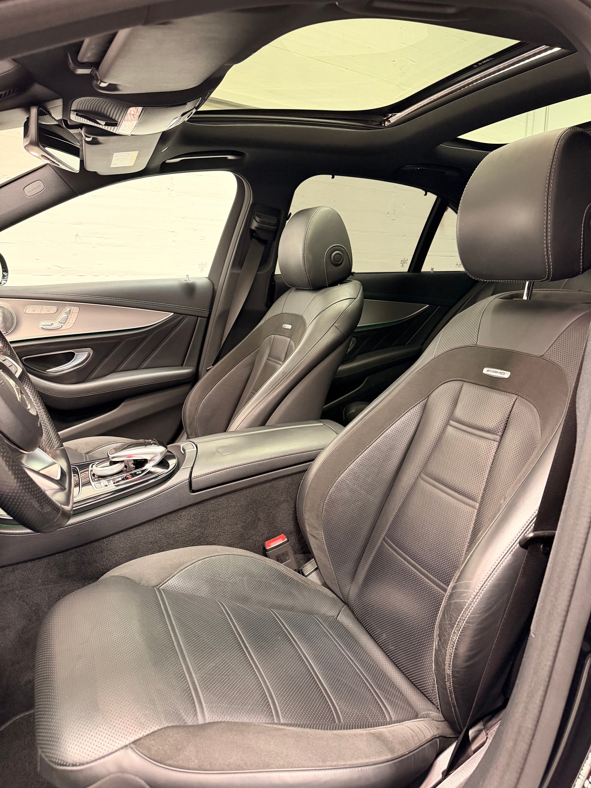 MERCEDES-BENZ E 43 AMG 4Matic 9G-Tronic Limited Matt Brown Performance Vollausstattung-image-13