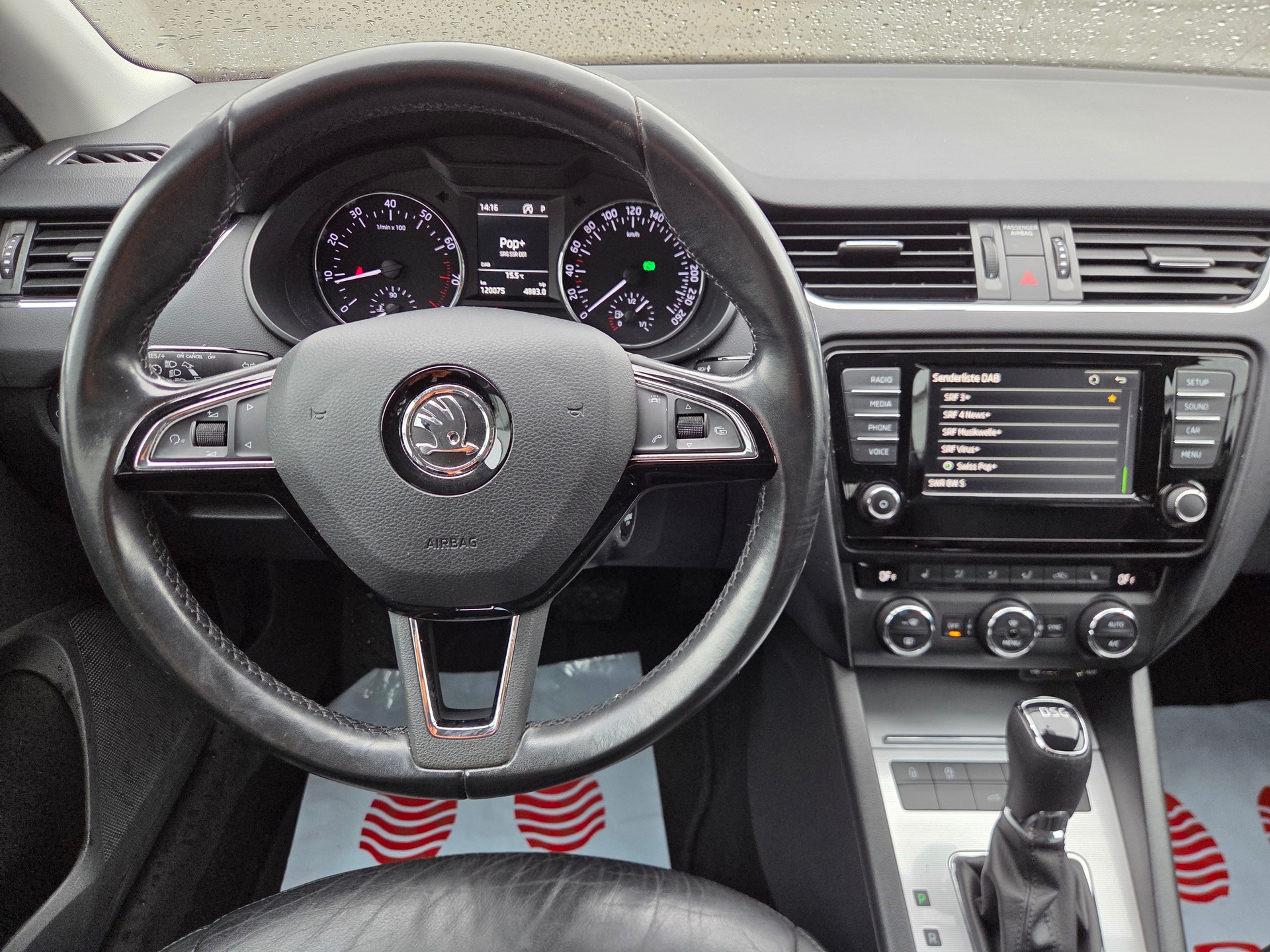 SKODA Octavia Combi 1.4 TSI Style DSG-image-8