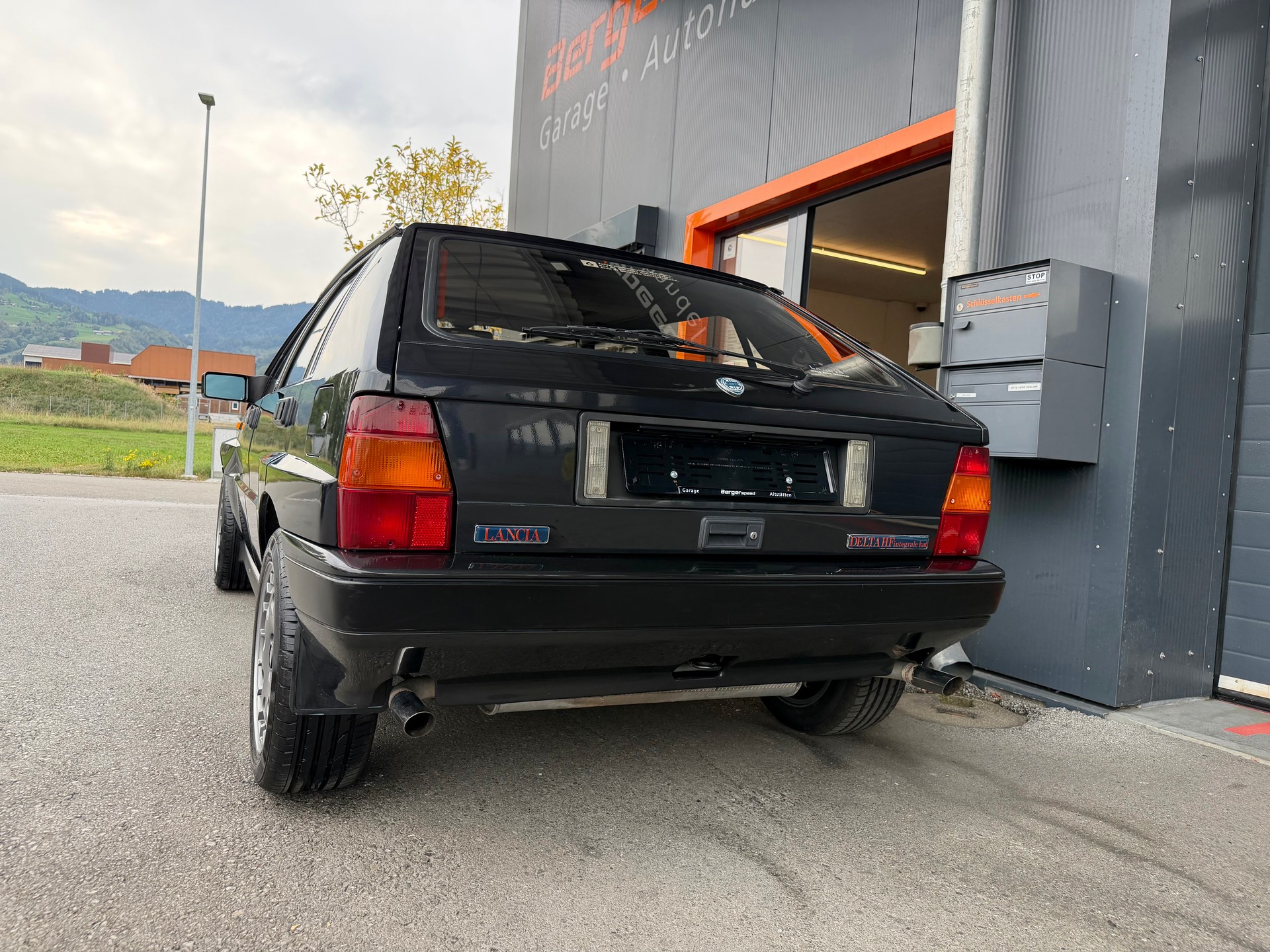 LANCIA Integrale HF Turbo-image-7