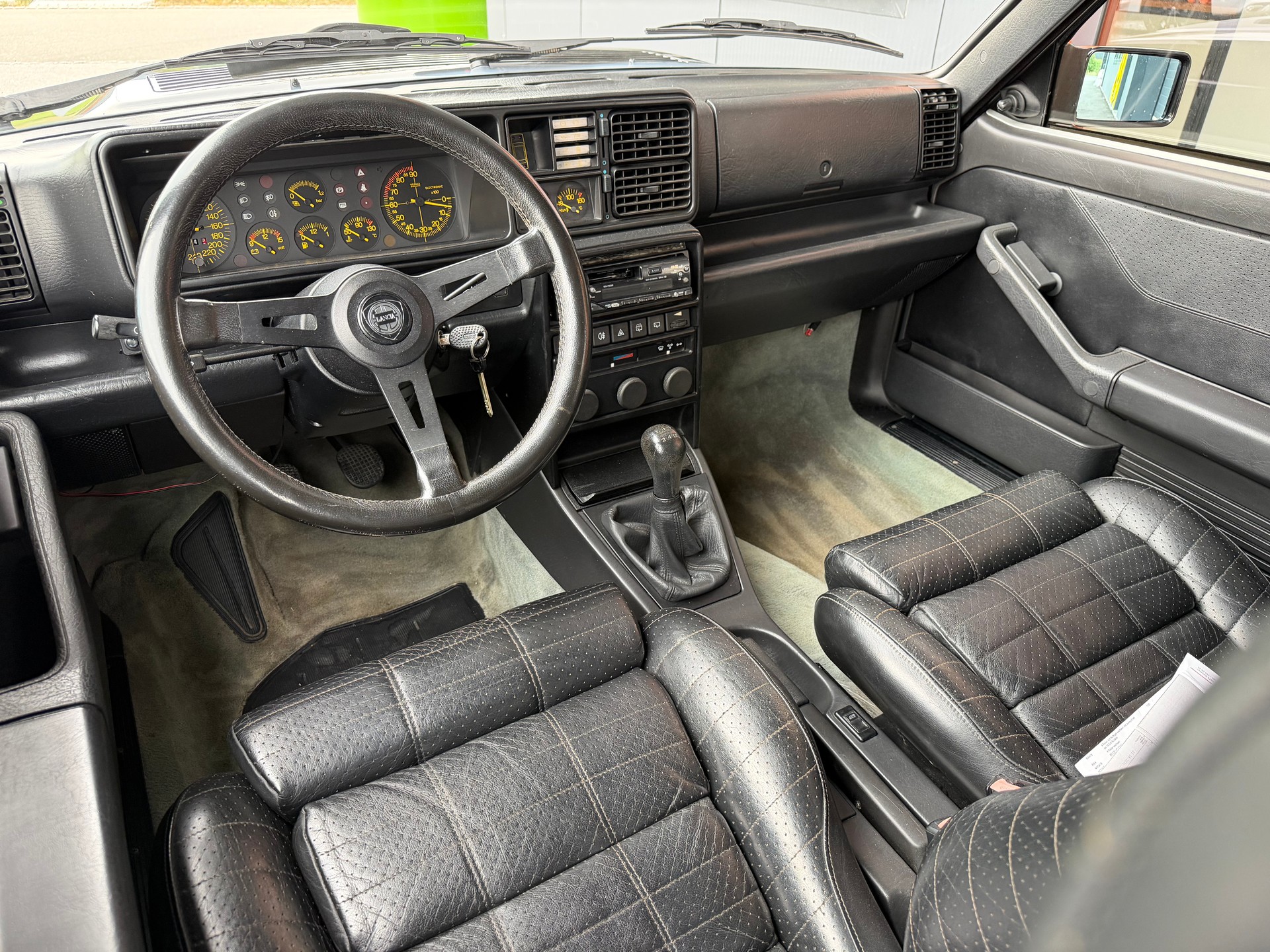LANCIA Integrale HF Turbo-image-9