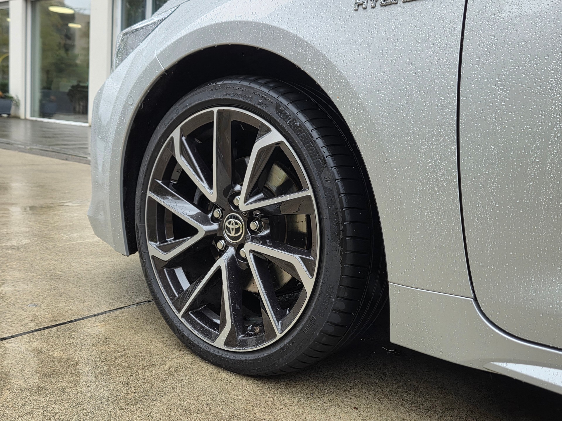 TOYOTA Corolla 2.0 HSD Premium e-CVT-image-7