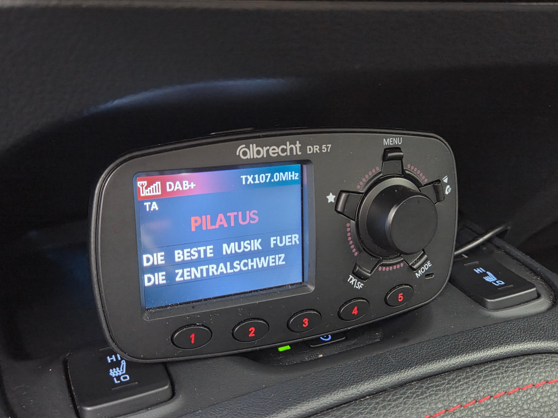 TOYOTA Corolla 2.0 HSD Premium e-CVT-image-22