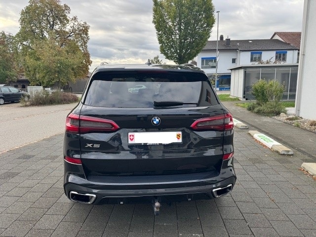 BMW 30d xDrive-image-3