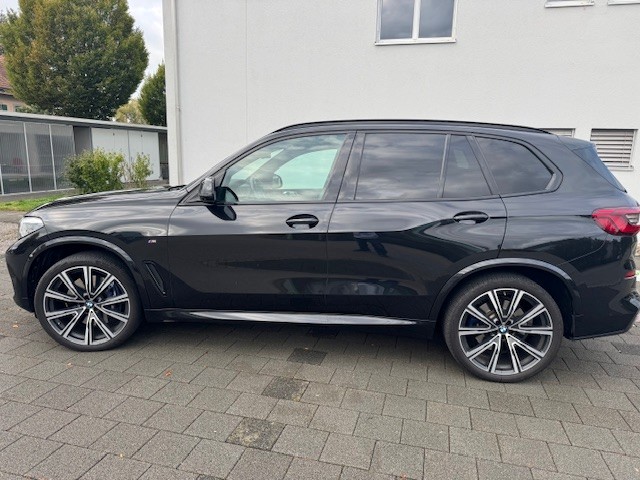 BMW 30d xDrive-image-1