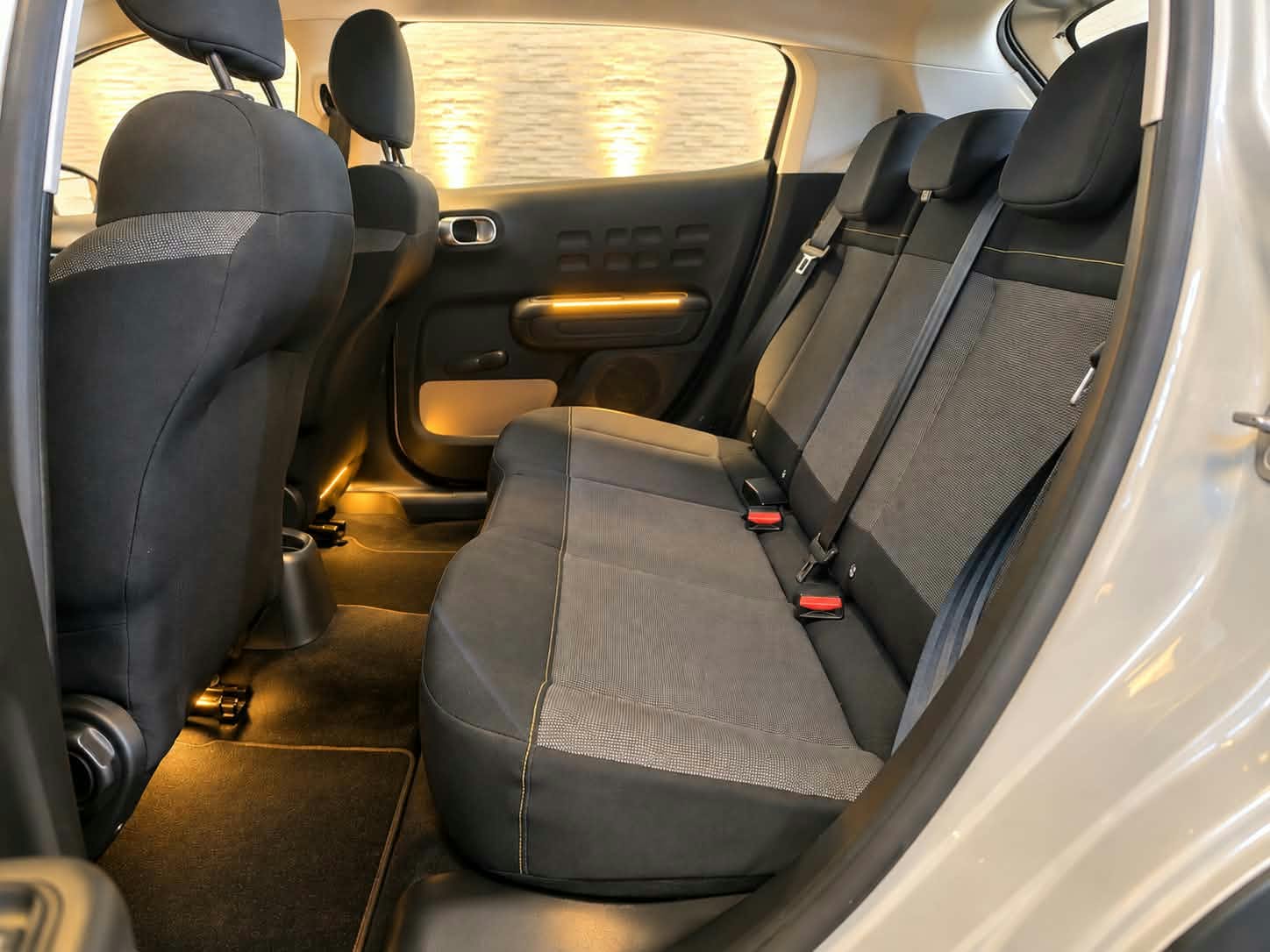 CITROEN C3 1.2i PureTech Feel Edition-image-16