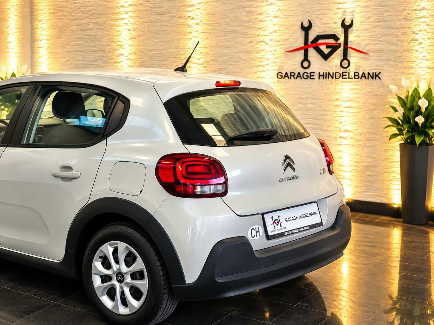 CITROEN C3 1.2i PureTech Feel Edition-image-8