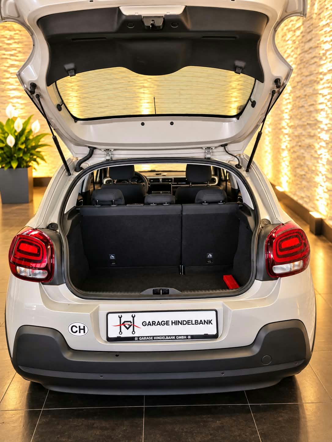 CITROEN C3 1.2i PureTech Feel Edition-image-10