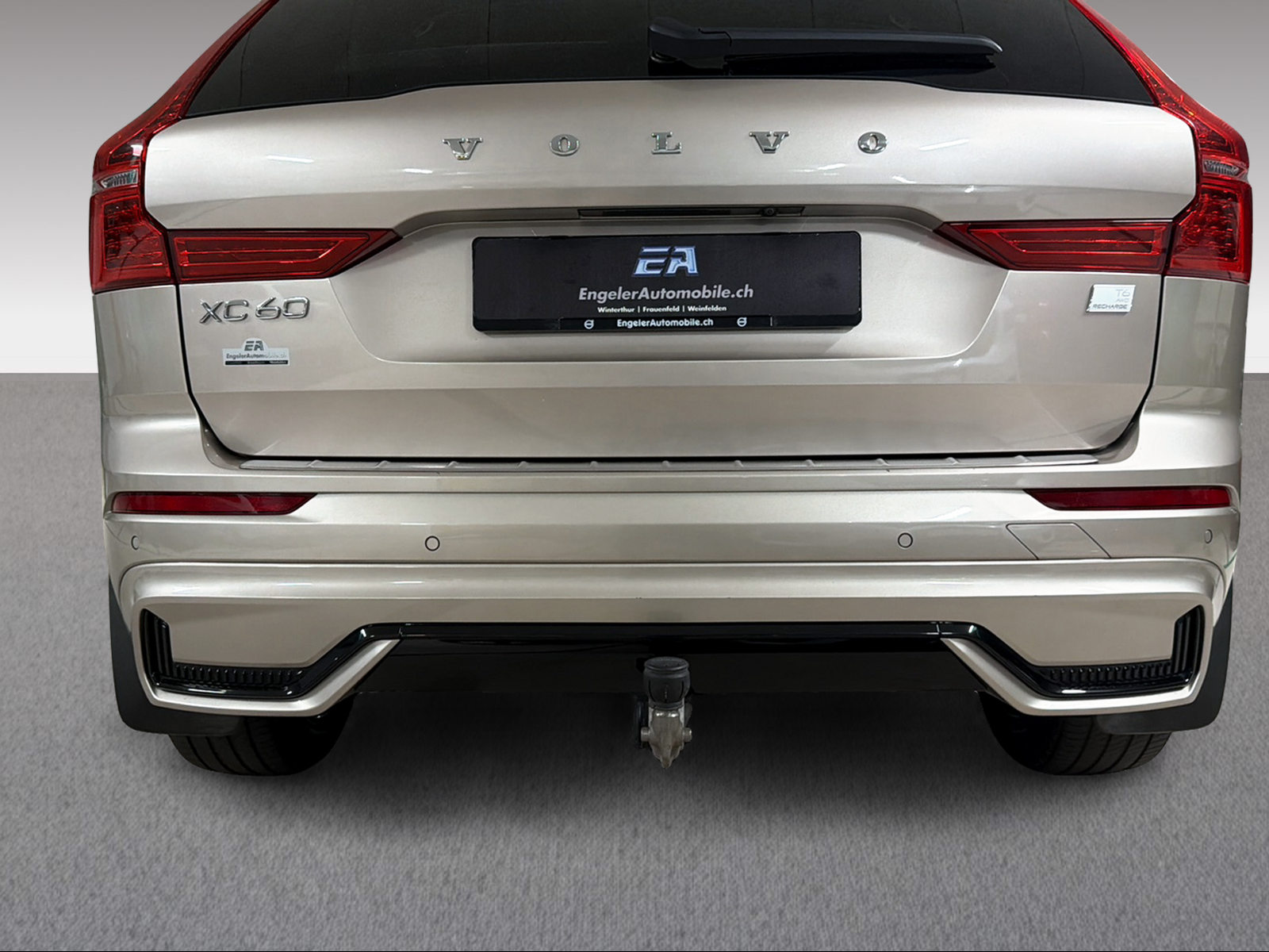 VOLVO XC60 2.0 T6 TE Ultimate Dark eAWD-image-7