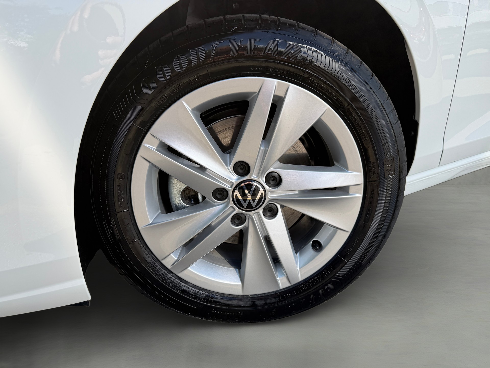 VW Golf 1.5 e TSI mHEV Value DSG-image-7