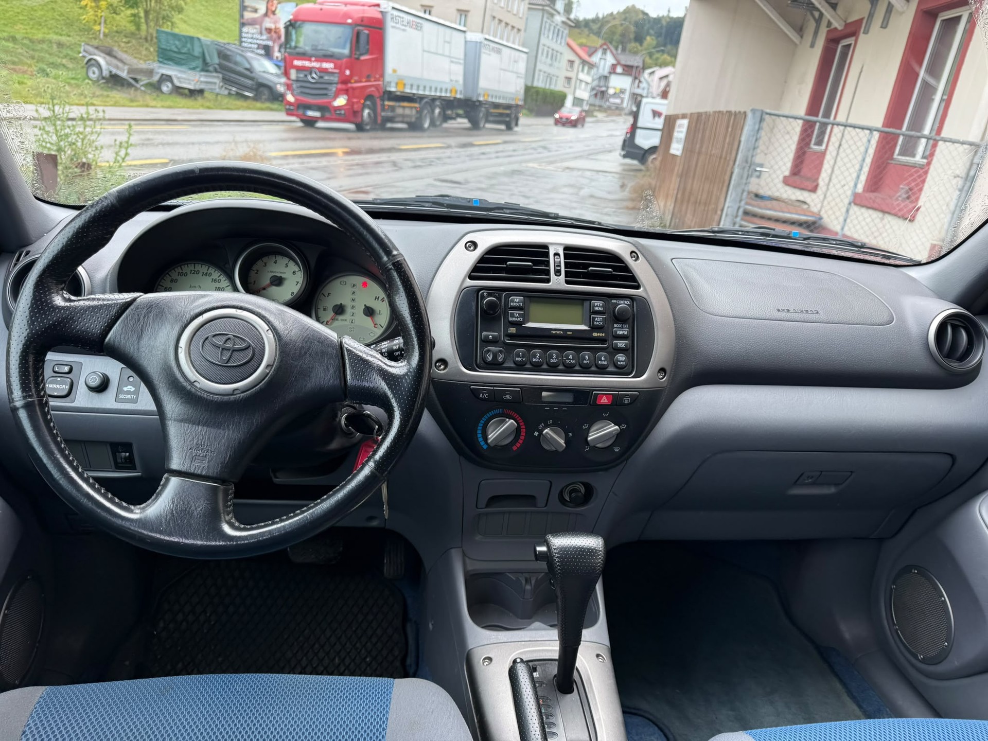 TOYOTA RAV-4 2.0 16V Linea Sol-image-7