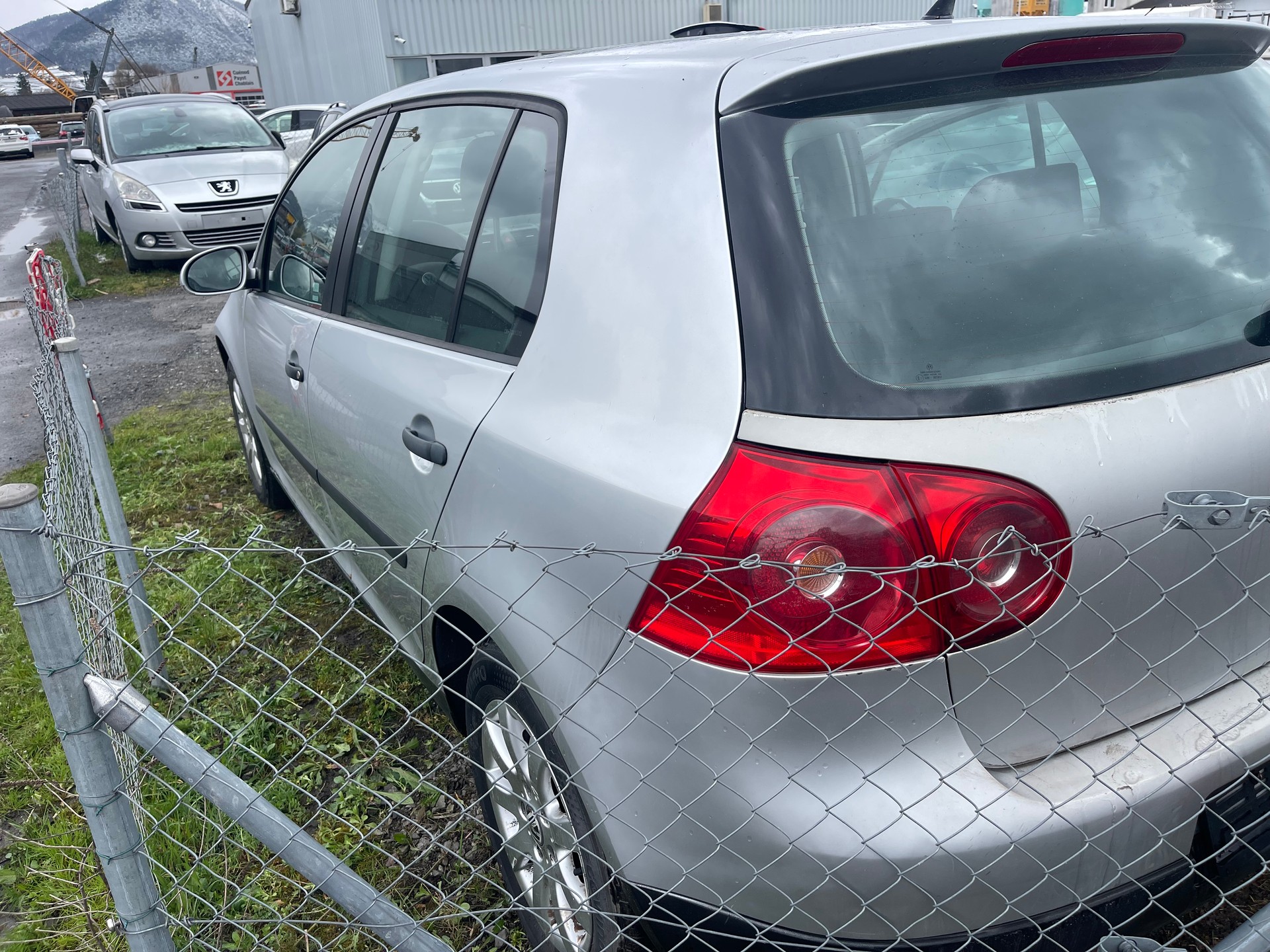 VW Golf 2.0 FSI Sportline 4Motion-image-6