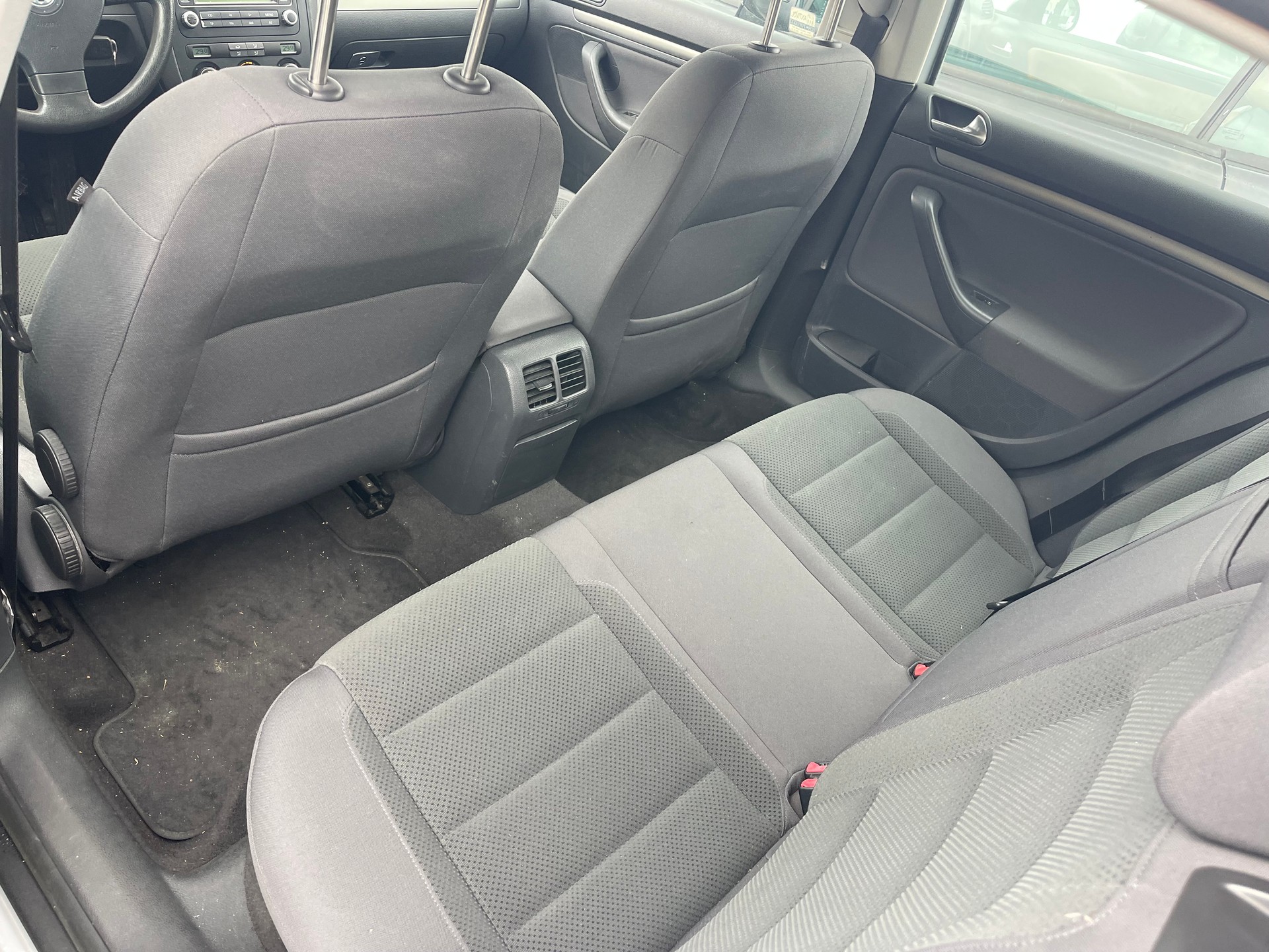 VW Golf 2.0 FSI Sportline 4Motion-image-10