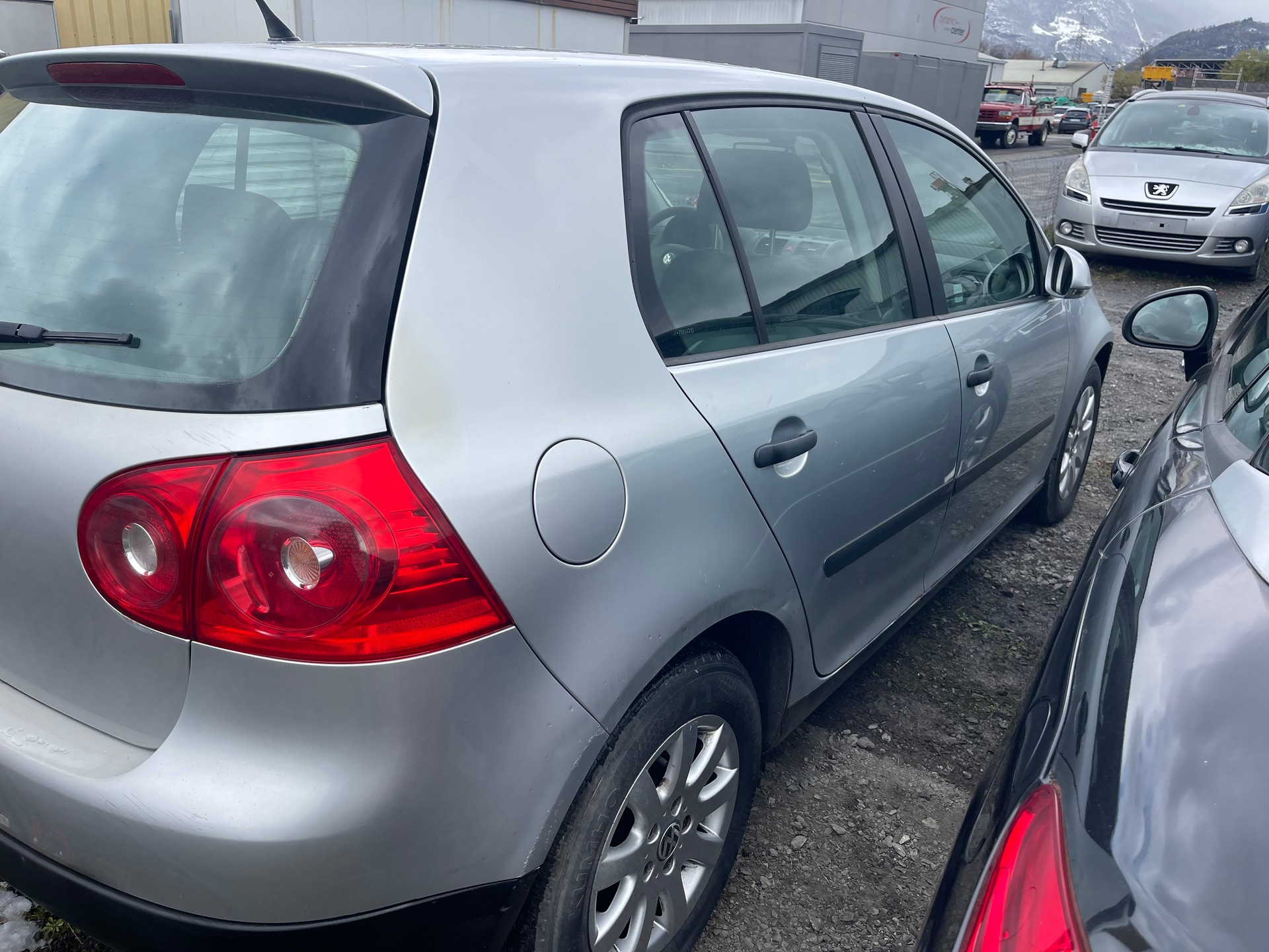 VW Golf 2.0 FSI Sportline 4Motion-image-4