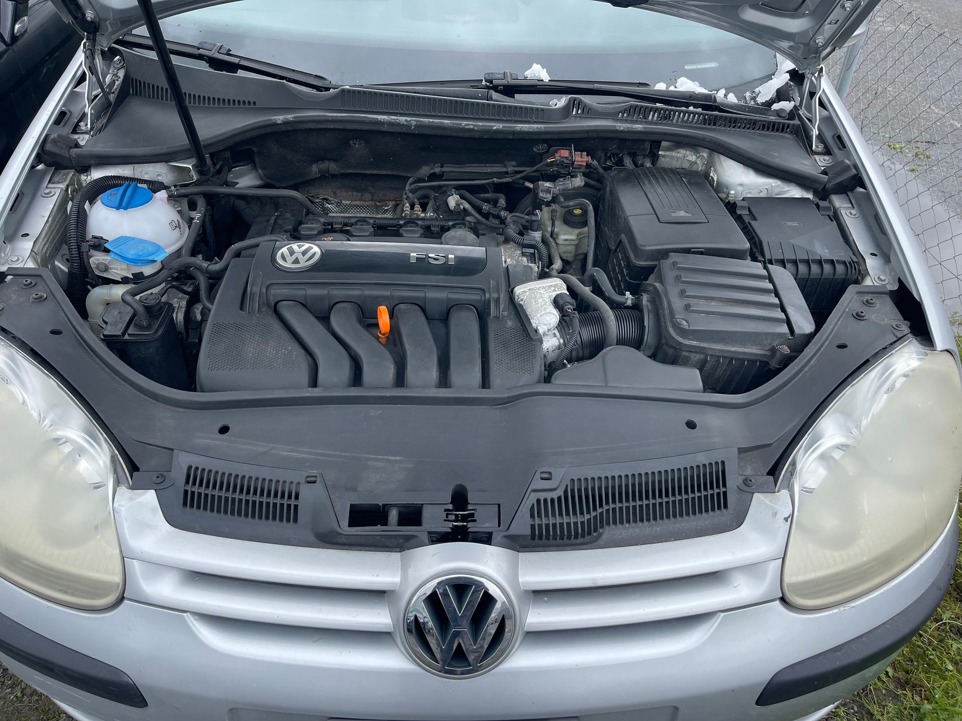VW Golf 2.0 FSI Sportline 4Motion-image-2