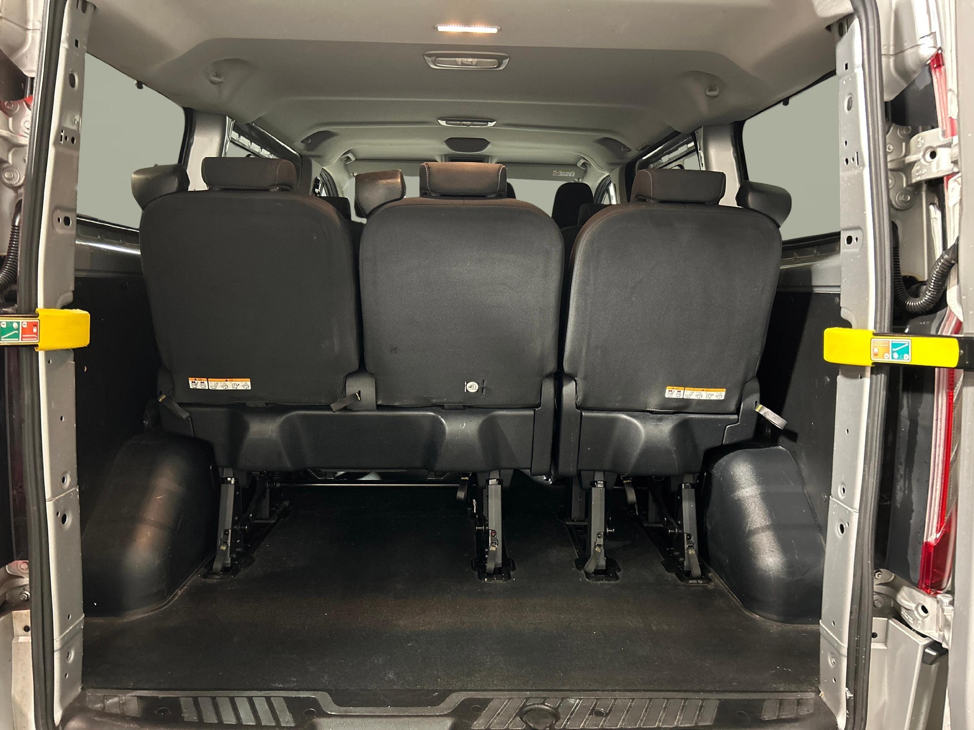 FORD Transit C Kombi 320 L1 2.0 TDCi 105 Trend-image-10