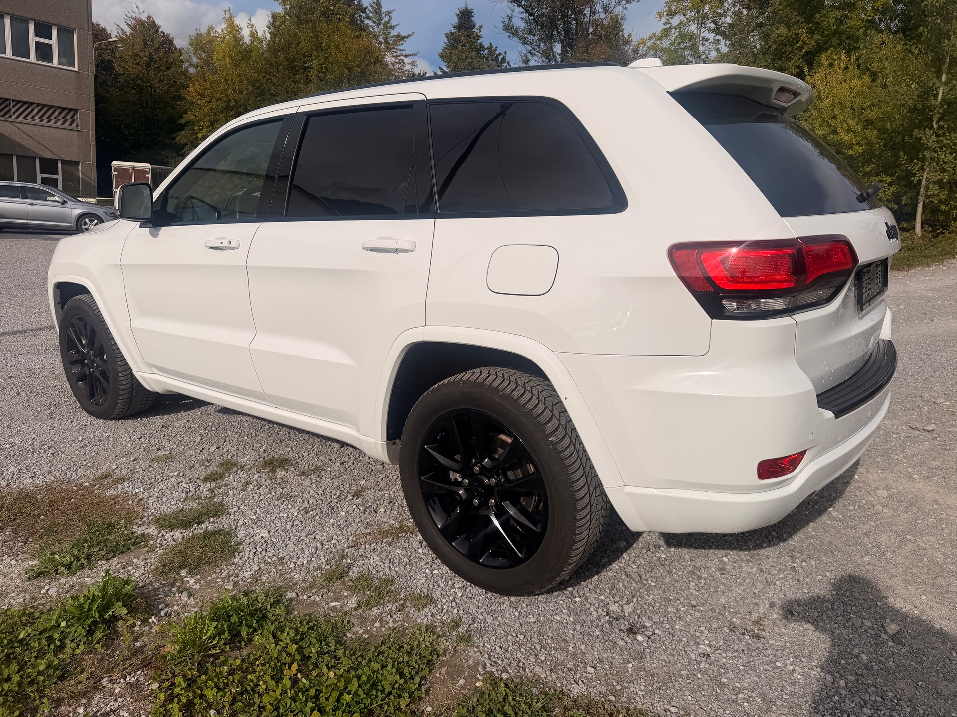 JEEP Grand Cherokee 3.0 CRD Night Eagle Automatic-image-4