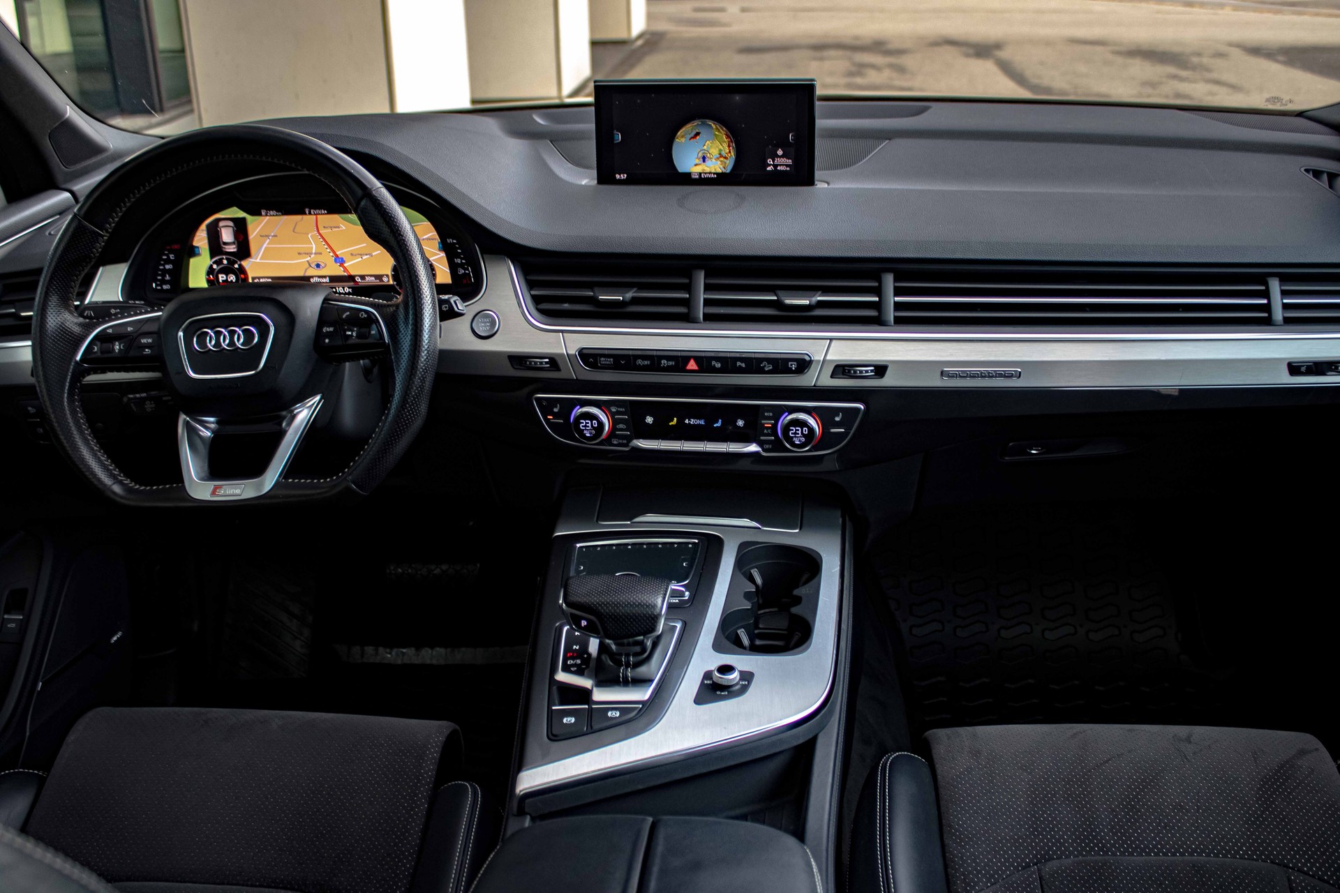 AUDI Q7 3.0 TDI S Line 7 Sitze quattro tiptronic-image-12