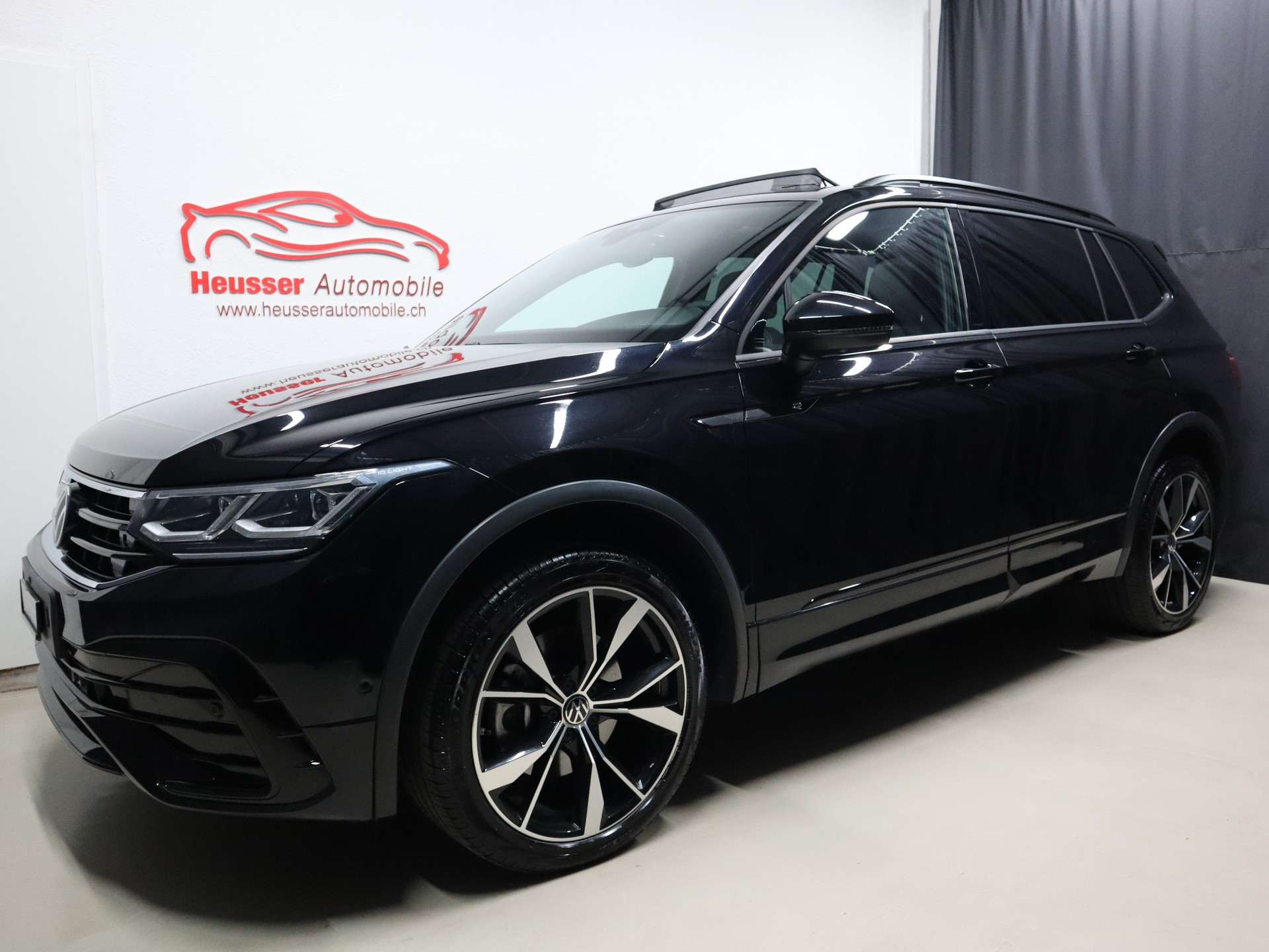 VW Tiguan Allspace 2.0TSI R-Line 4Motion DSG - Black Style - Panorama - Leder - Harman/Kardon - IQ Light - 360° Kamera - 245 PS-image-1