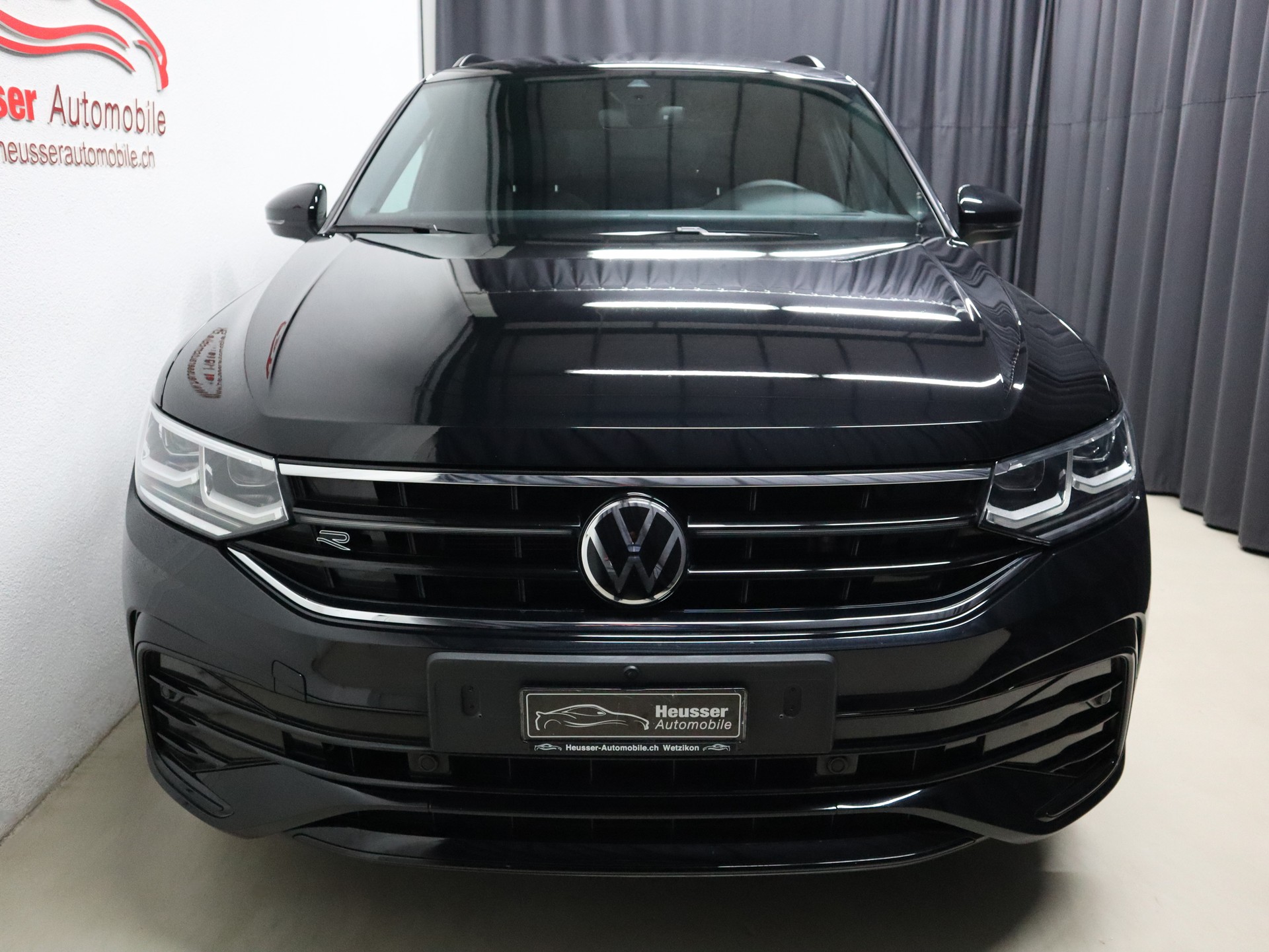 VW Tiguan Allspace 2.0TSI R-Line 4Motion DSG - Black Style - Panorama - Leder - Harman/Kardon - IQ Light - 360° Kamera - 245 PS-image-6