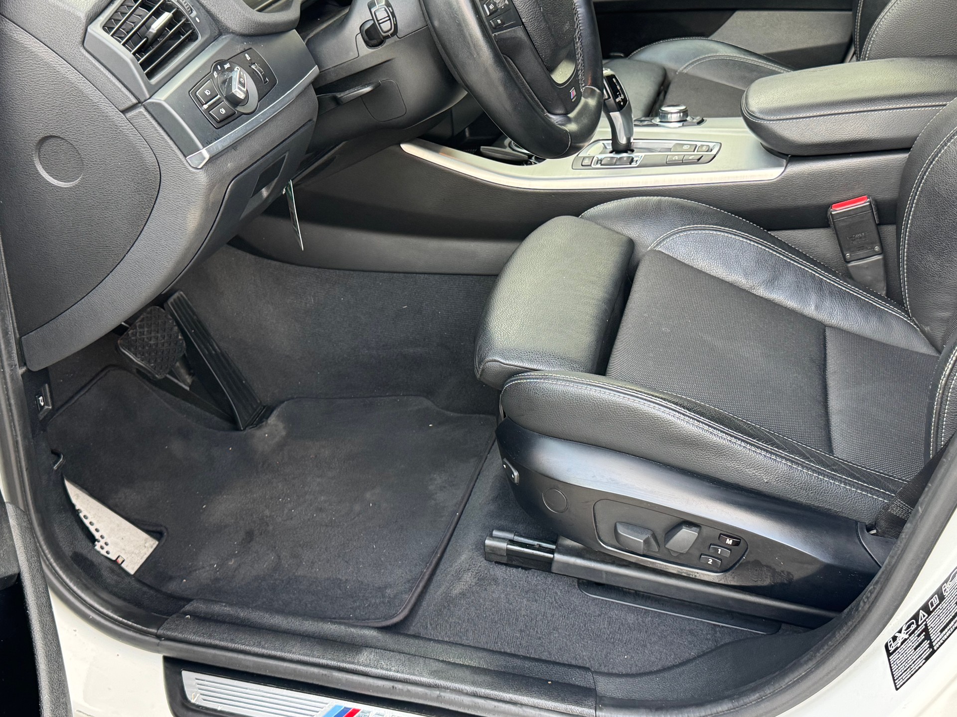 BMW X3 xDrive 30d Steptronic M PACKET-image-9