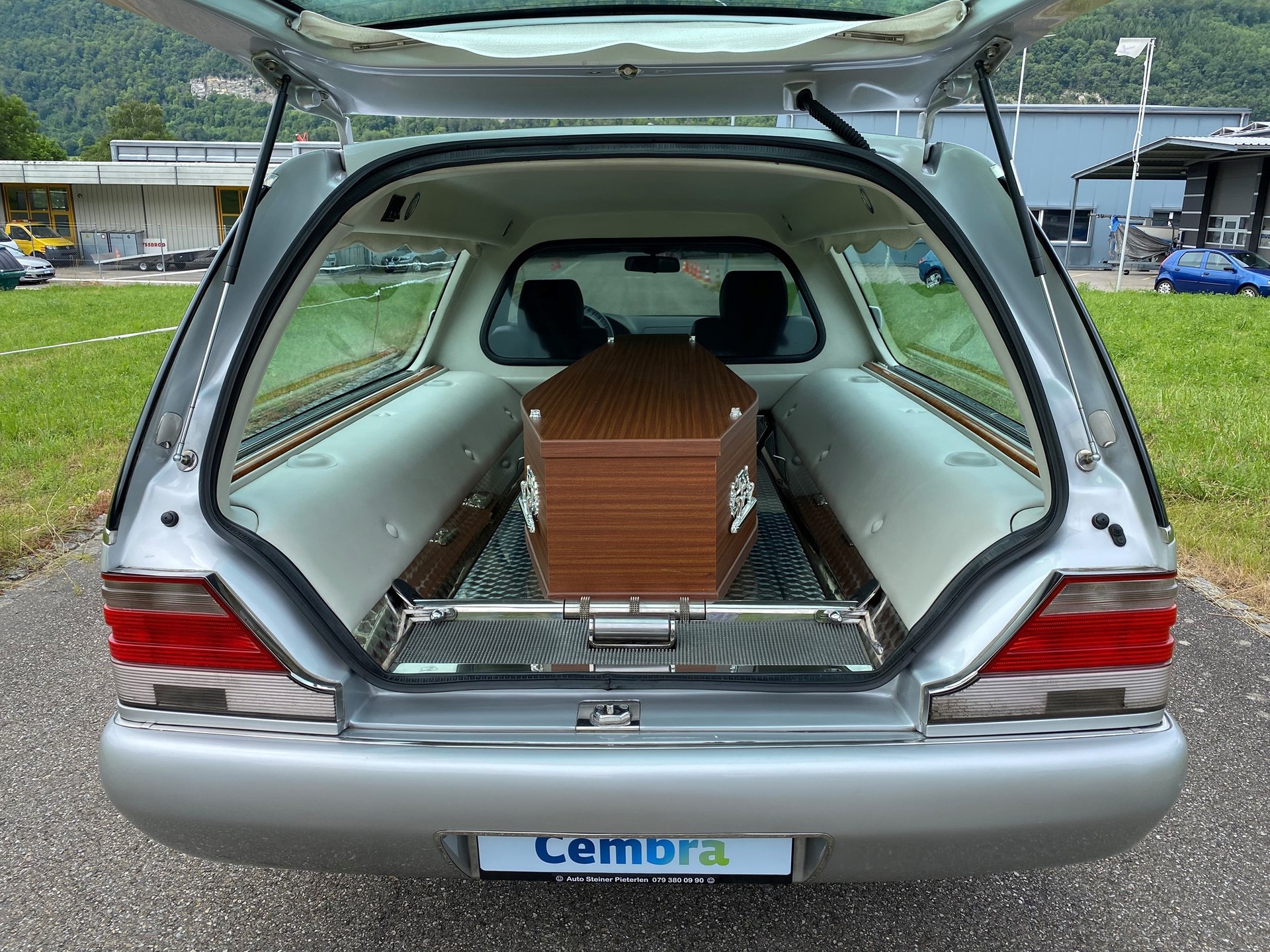 MERCEDES-BENZ "KOMBI" "LEICHENWAGEN" MB S 350 D-image-12