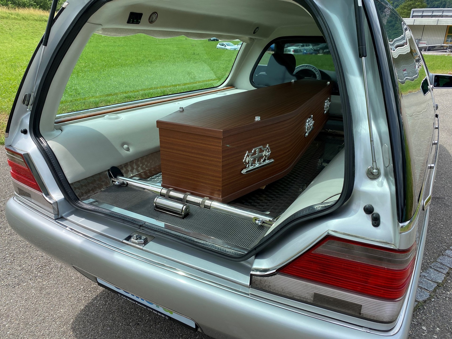 MERCEDES-BENZ "KOMBI" "LEICHENWAGEN" MB S 350 D-image-14