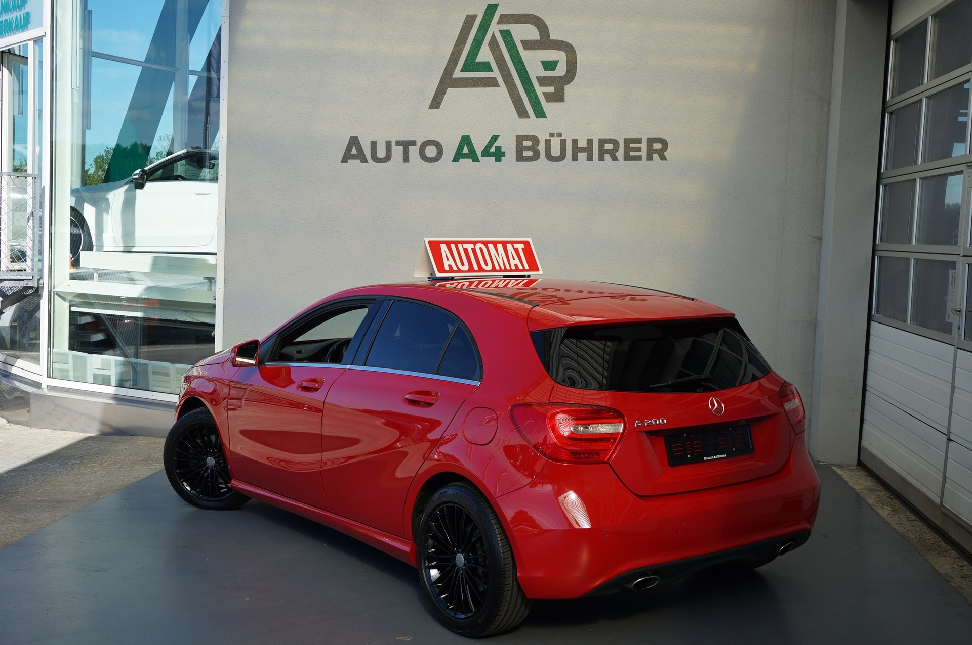 MERCEDES-BENZ A 200 Urban Automat mit Leder-image-6