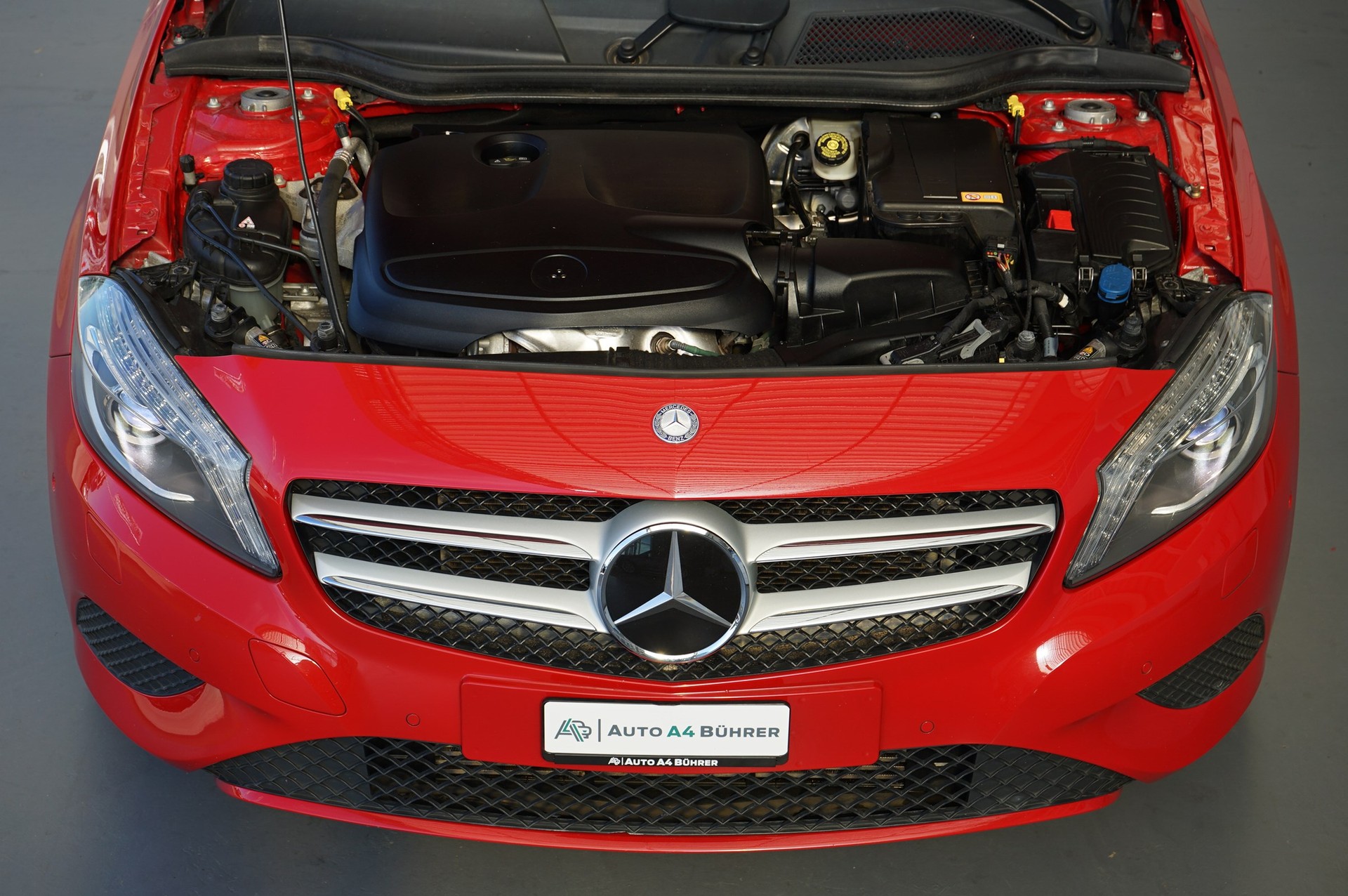 MERCEDES-BENZ A 200 Urban Automat mit Leder-image-11