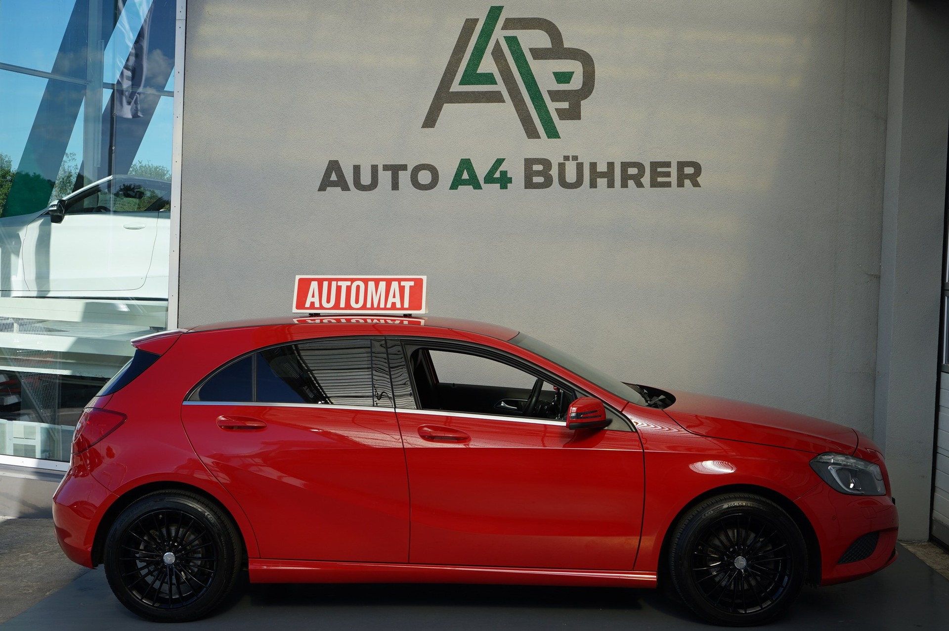 MERCEDES-BENZ A 200 Urban Automat mit Leder-image-4