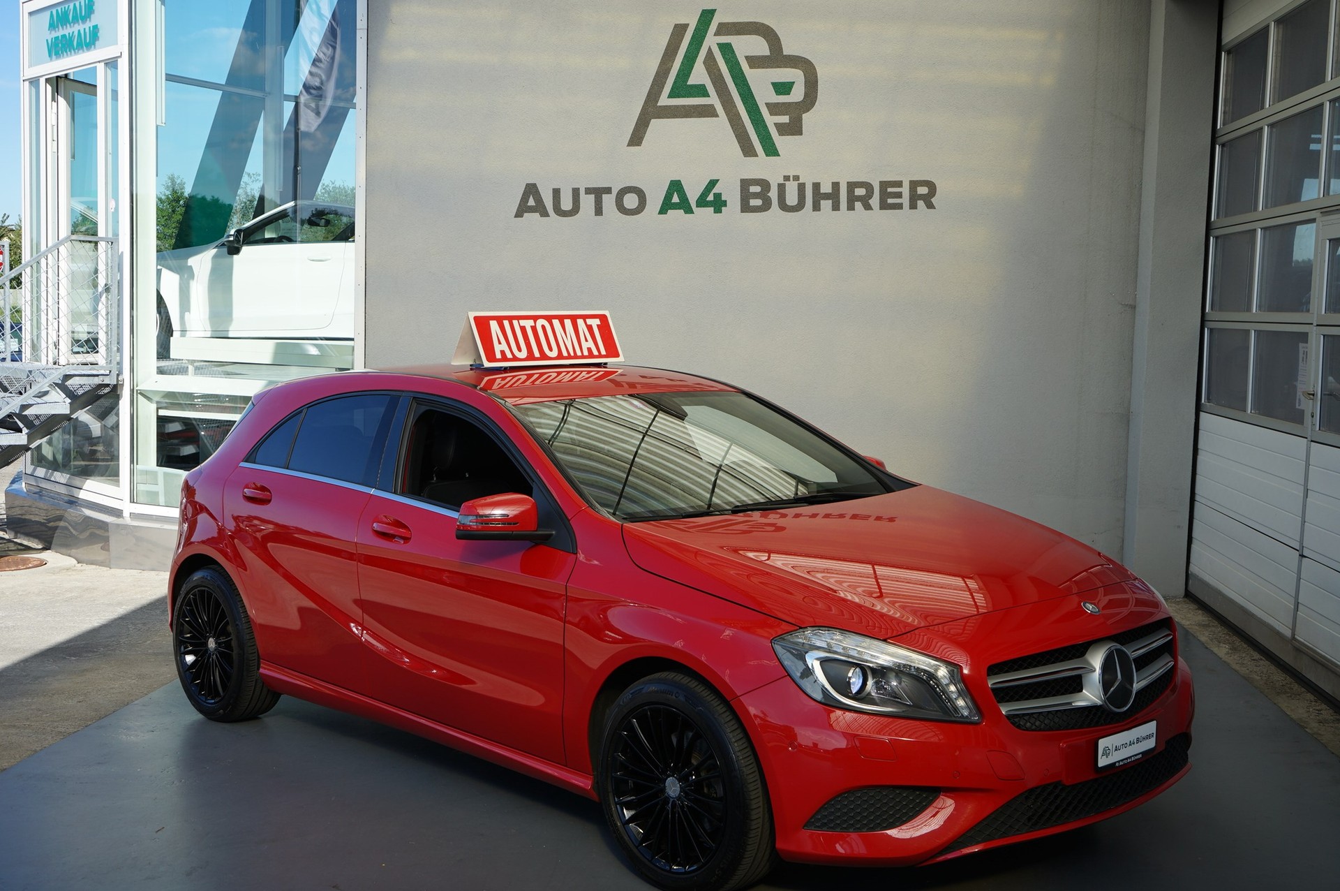 MERCEDES-BENZ A 200 Urban Automat mit Leder-image-3
