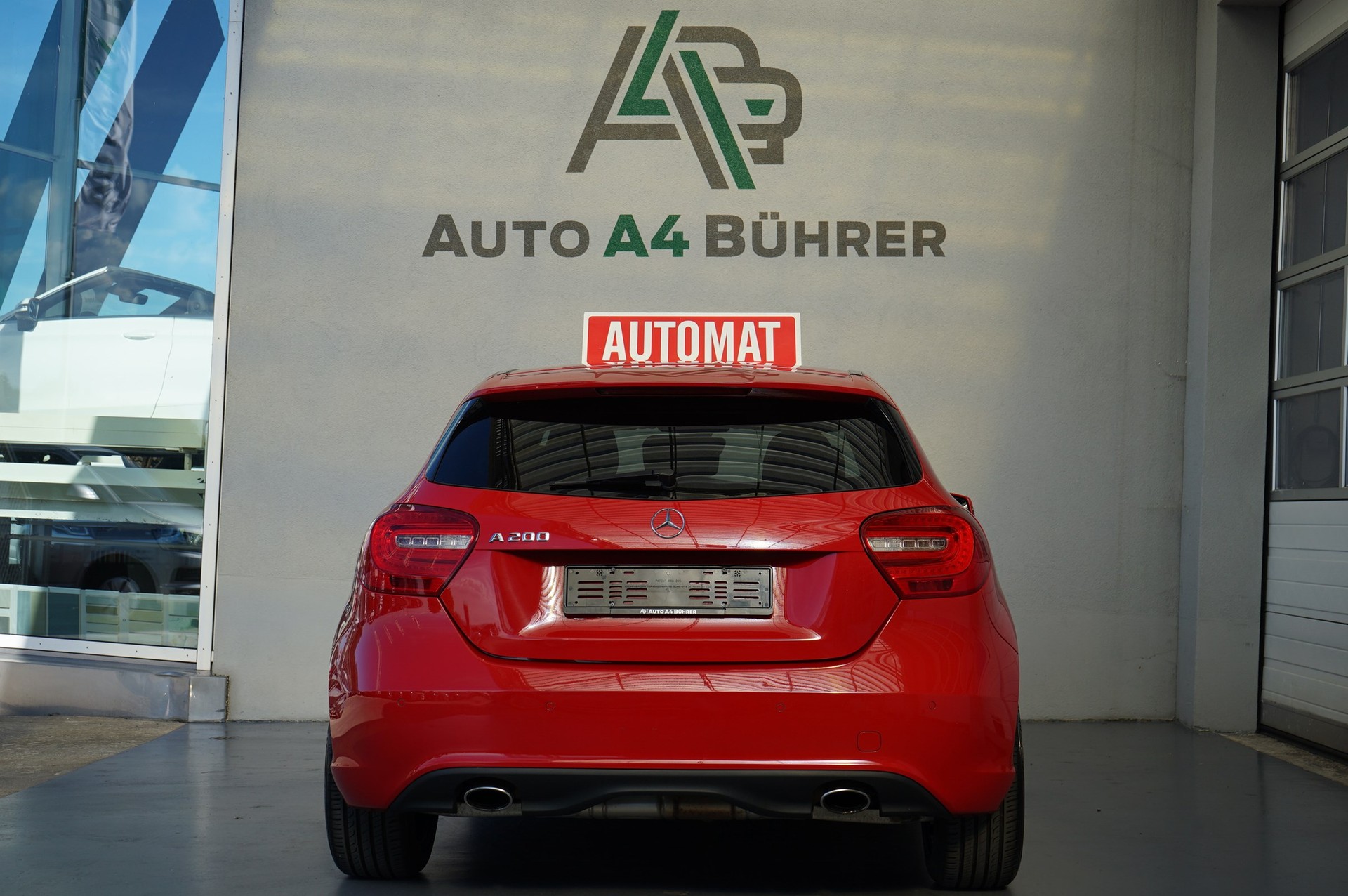 MERCEDES-BENZ A 200 Urban Automat mit Leder-image-9