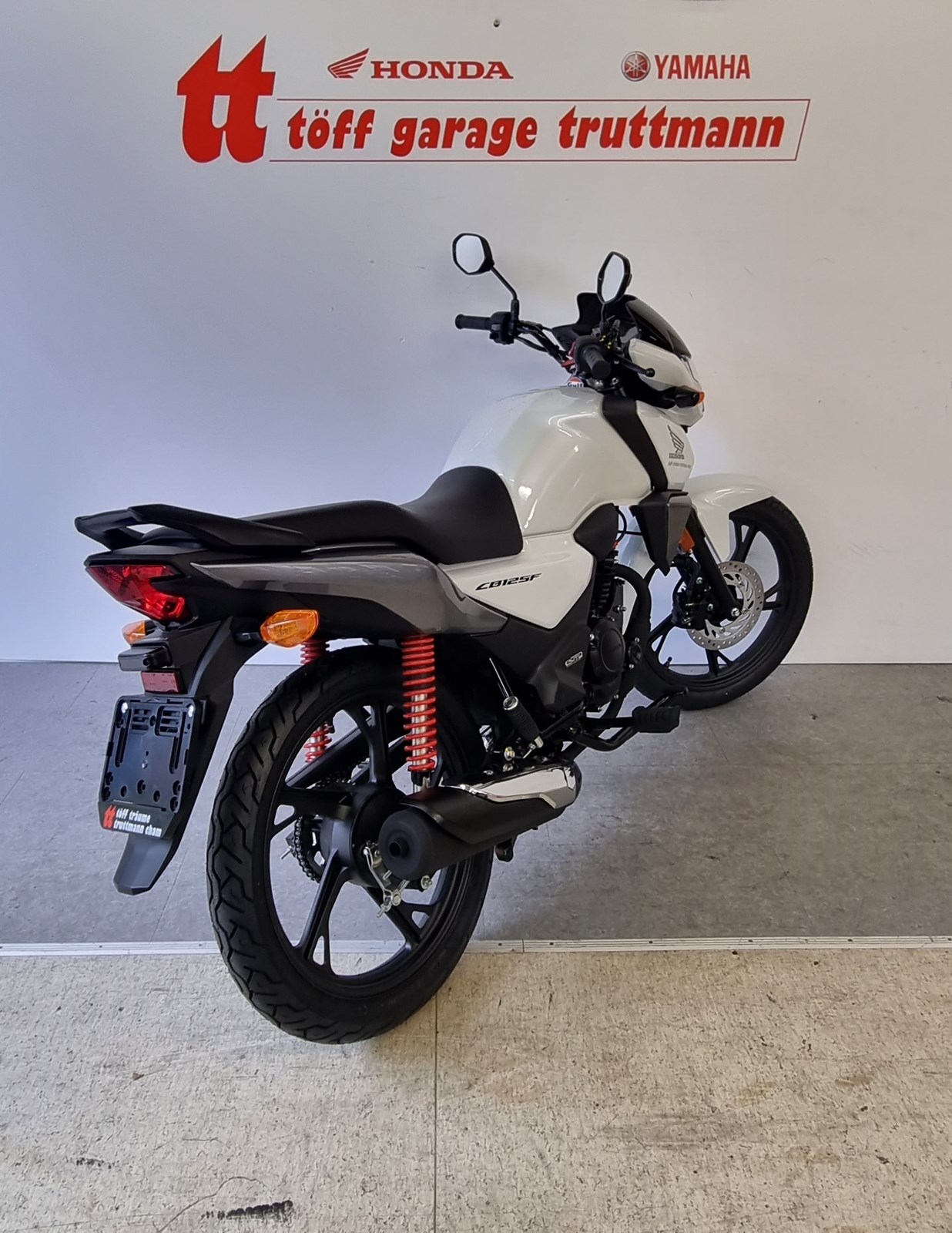 HONDA CBF 125 M-showroom-element-3