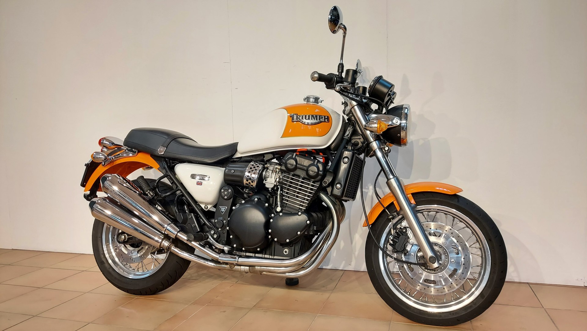TRIUMPH Thunderbird 900 Sport-showroom-element-2