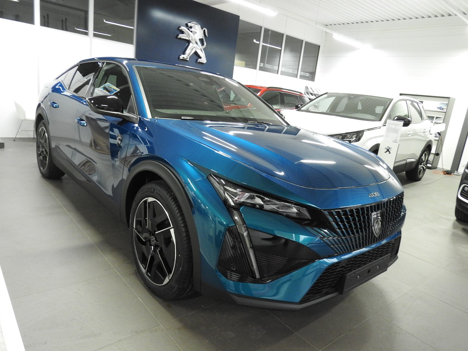 PEUGEOT 408 1.6 PHEV 225 GT-image-0