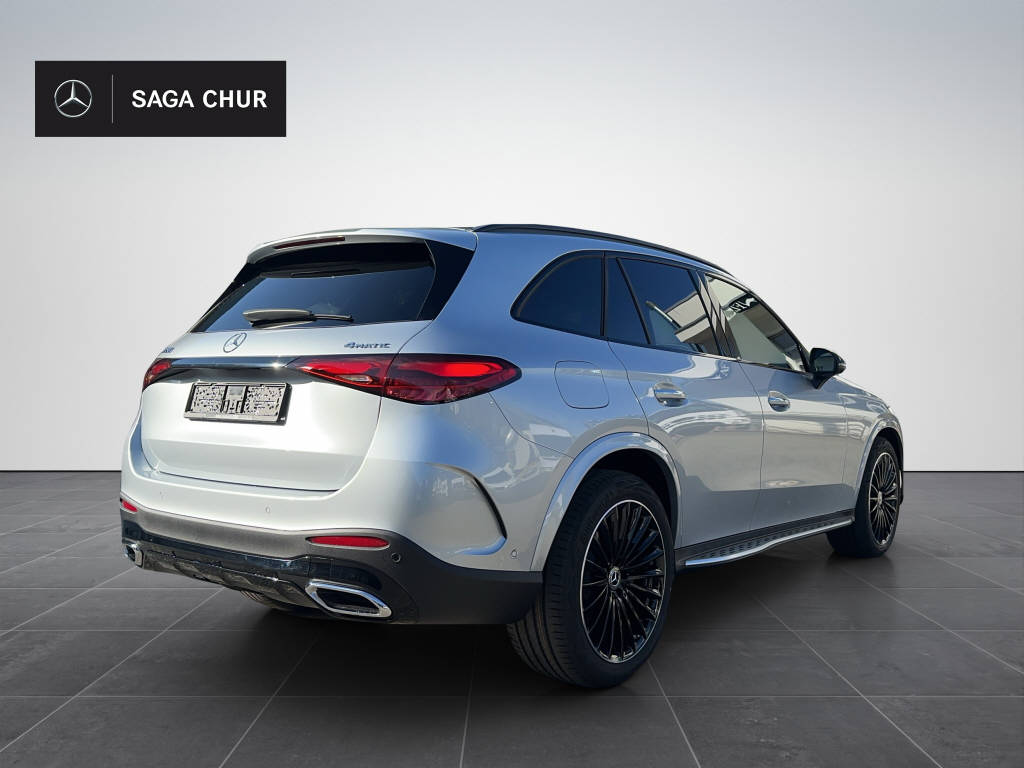 MERCEDES-BENZ GLC 200 AMG Line 4matic-image-5