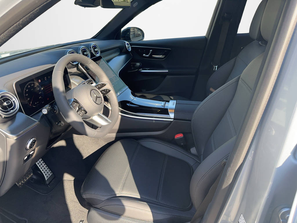 MERCEDES-BENZ GLC 200 AMG Line 4matic-image-7