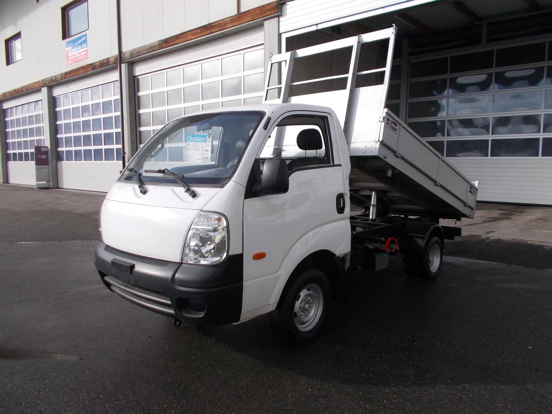 KIA K2500 TCi KIPPBRÜCKE