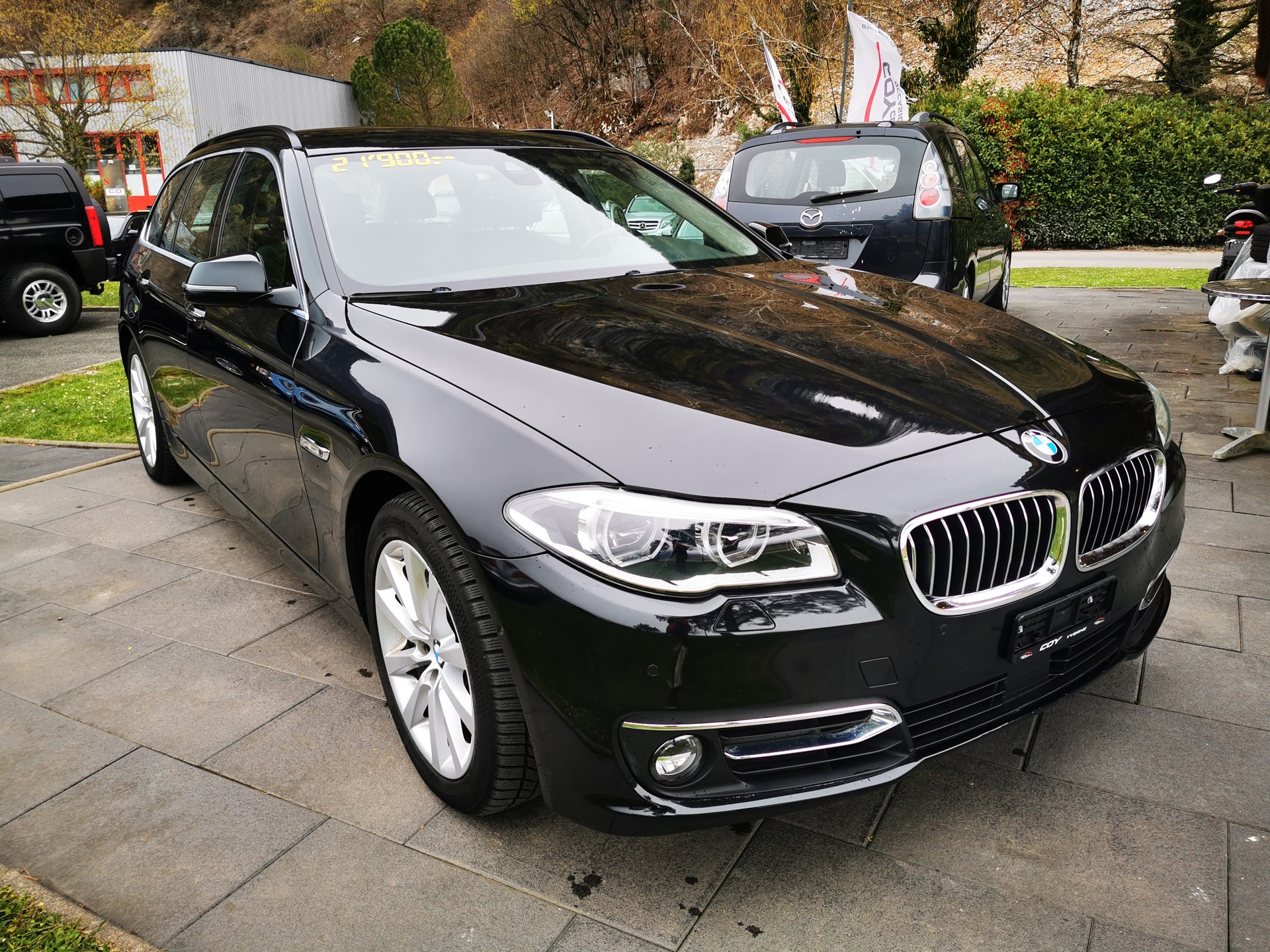 BMW 530d Touring xDrive Luxury Line Steptronic-image-1