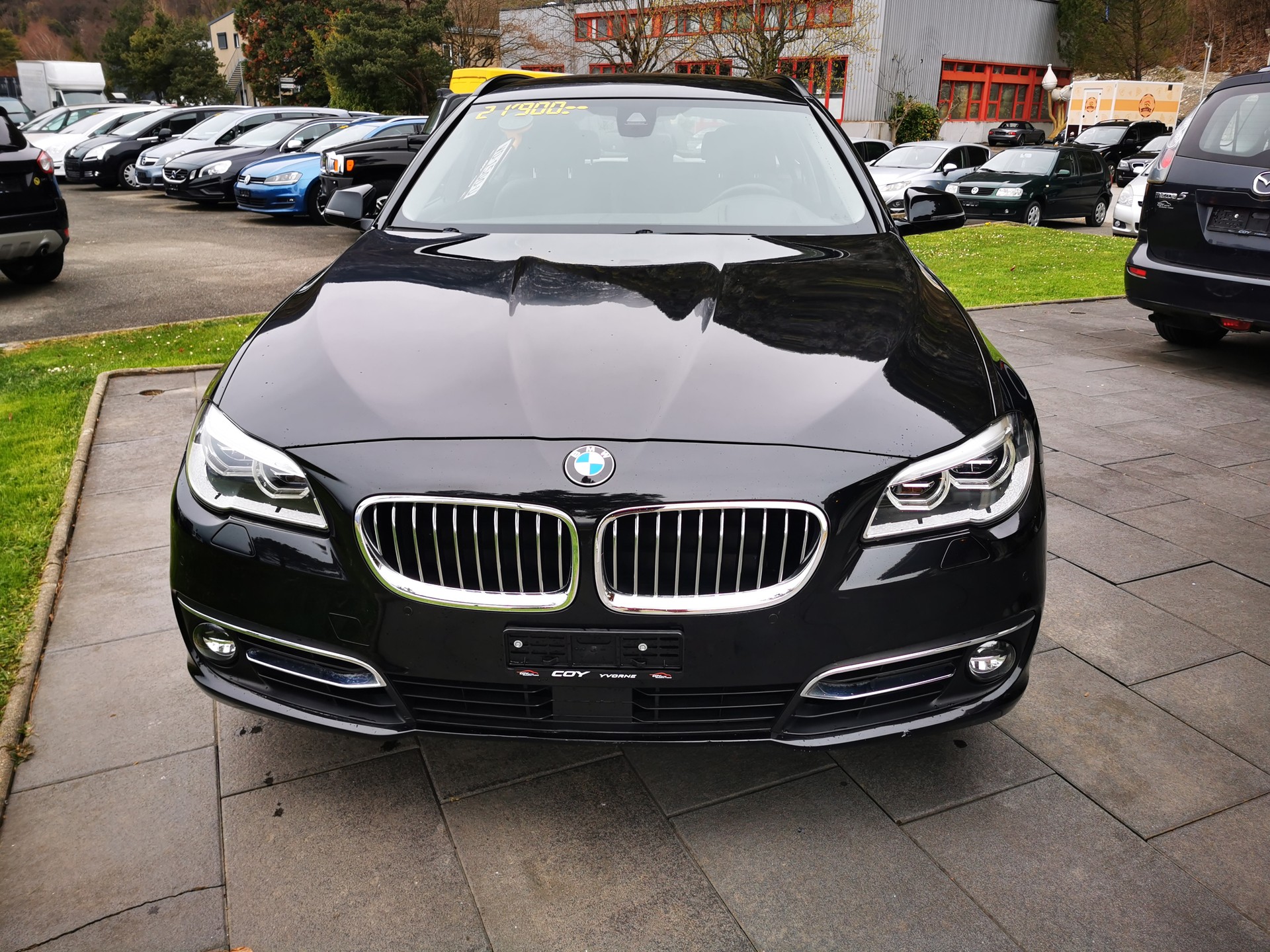 BMW 530d Touring xDrive Luxury Line Steptronic-image-3